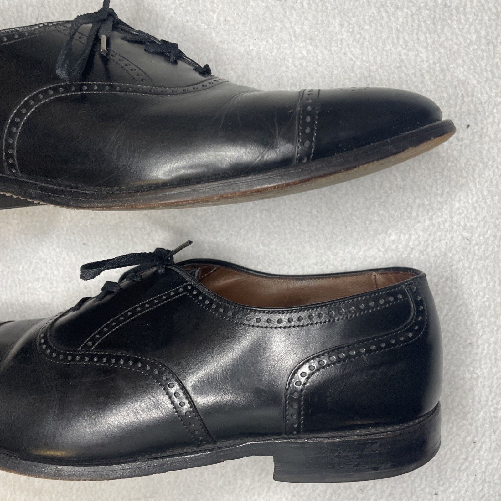 Allen Edmonds Allen Edmonds Yorktown Black Leather Cap Toe Dress 11.5 D Size US 11.5 / EU 44-45 - 4 Thumbnail