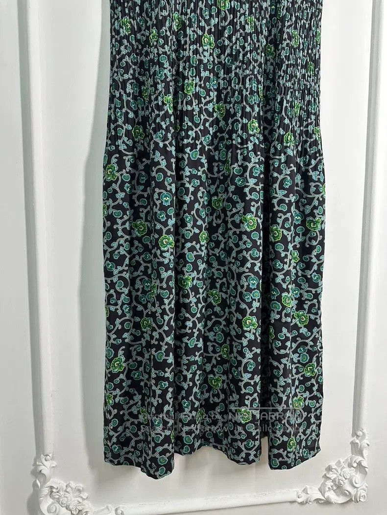 Issey Miyake Issey Miyake Pleated Floral Dress Size S / US 4 / IT 40 - 6 Thumbnail