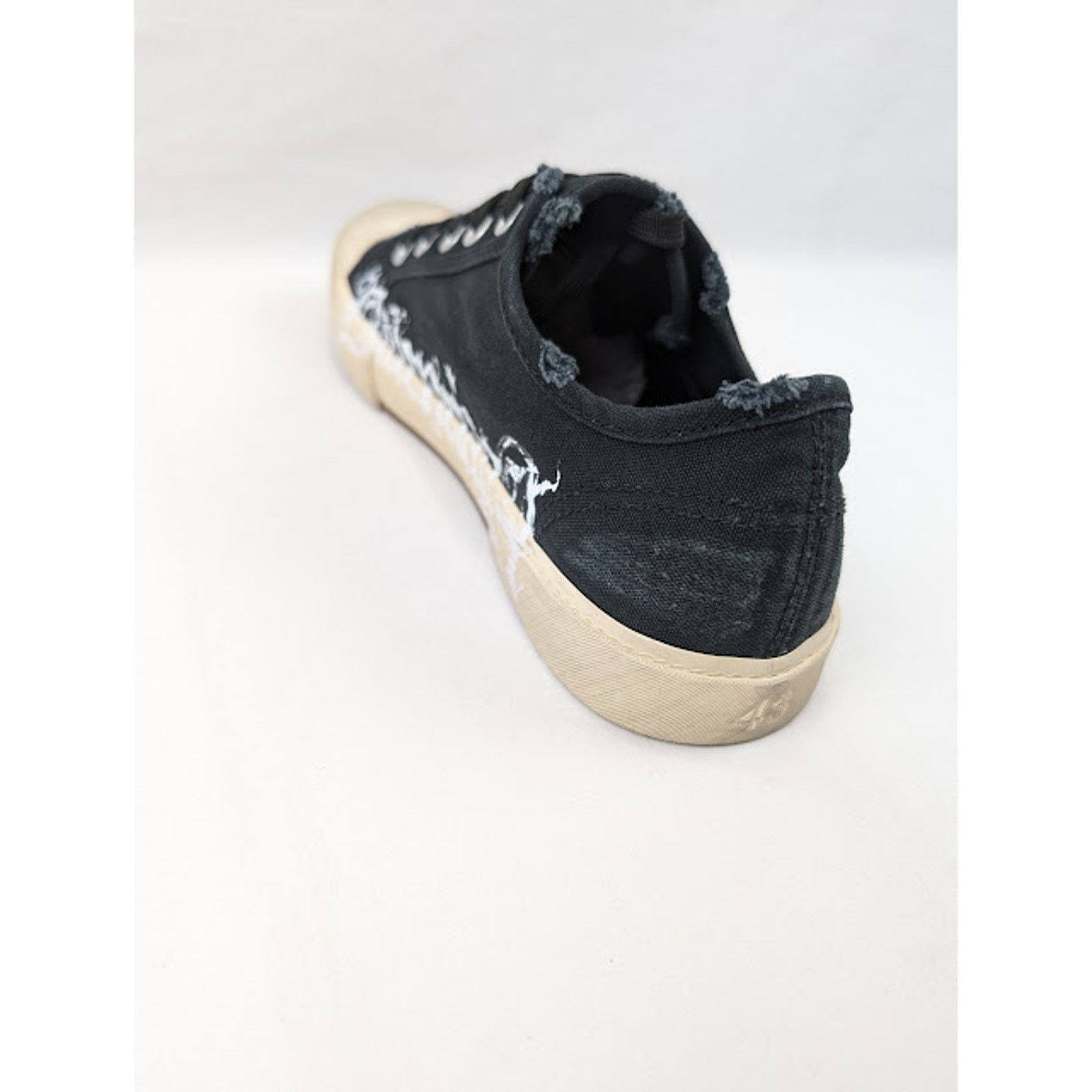 Balenciaga o1rshd1 Q:3 / Paris Low-Top Sneakers in Black/White Size US 11 / EU 44 - 10 Thumbnail