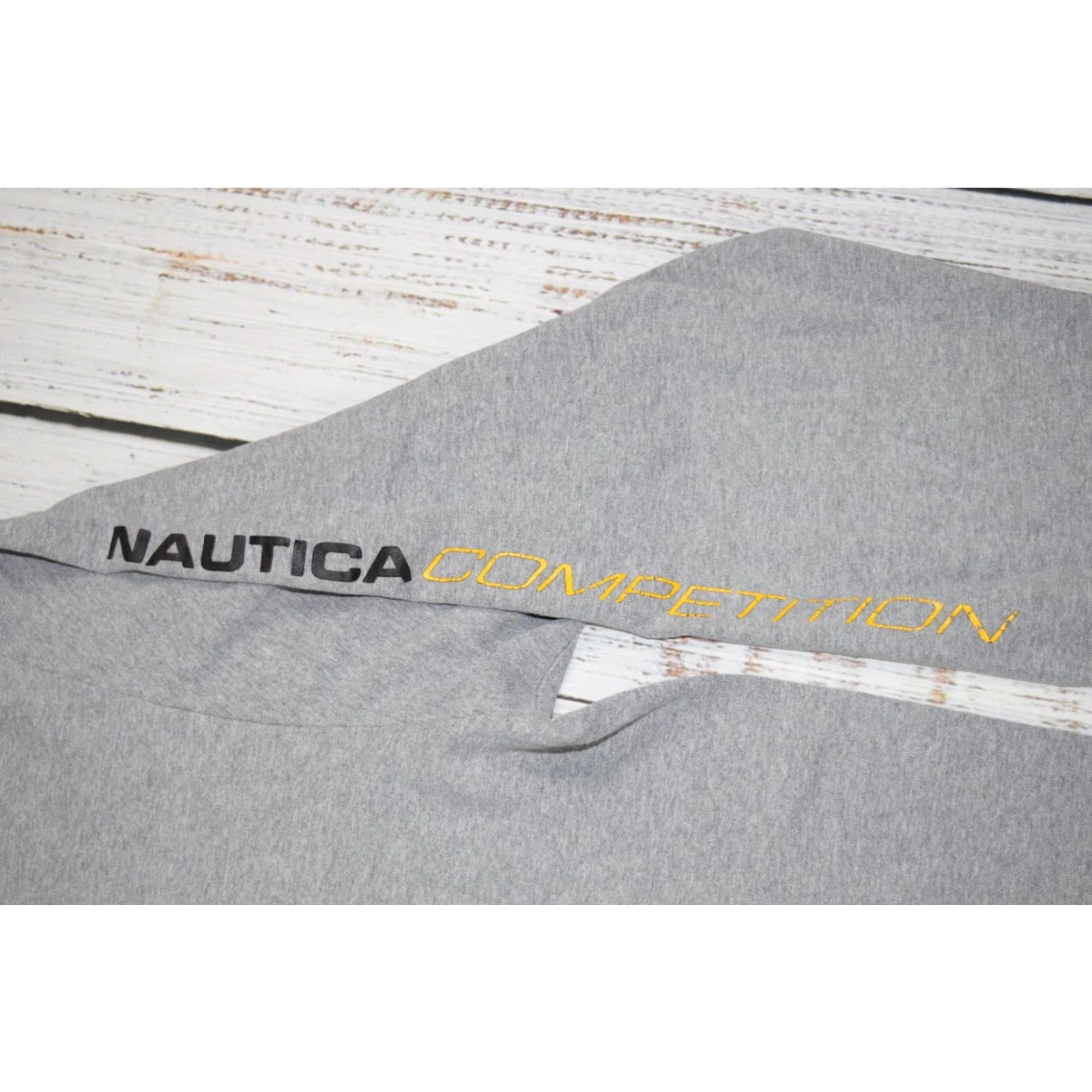 Nautica VINTAGE Nautica COMPETITION USA CREWNECK LONG SLEEVE SHIRT TEE MENS L Gray Cotton Jersey Heavyweight YACHT Logo 90s USA Sailboat Fishing Size US L / EU 52-54 / 3 - 3 Thumbnail