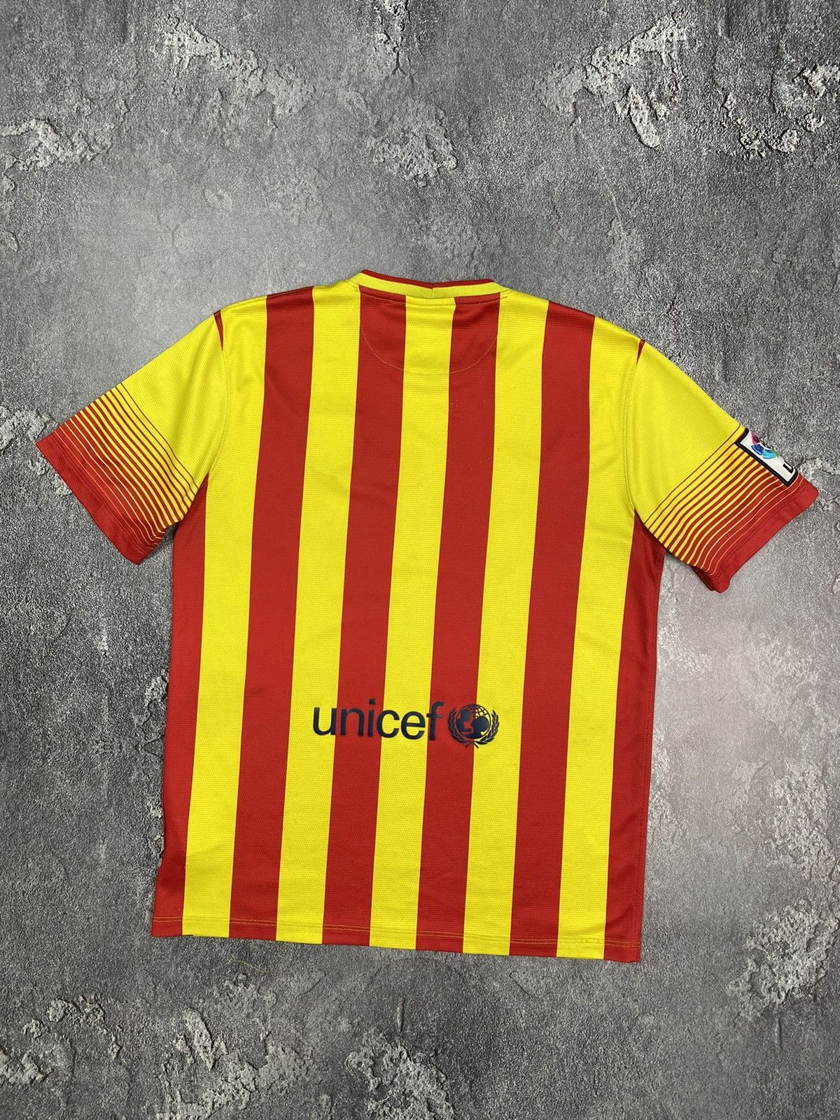 Nike FC Barcelona Nike 2013-2014 Away Jersey Football Kit Soccer Size US M / EU 48-50 / 2 - 14 Thumbnail