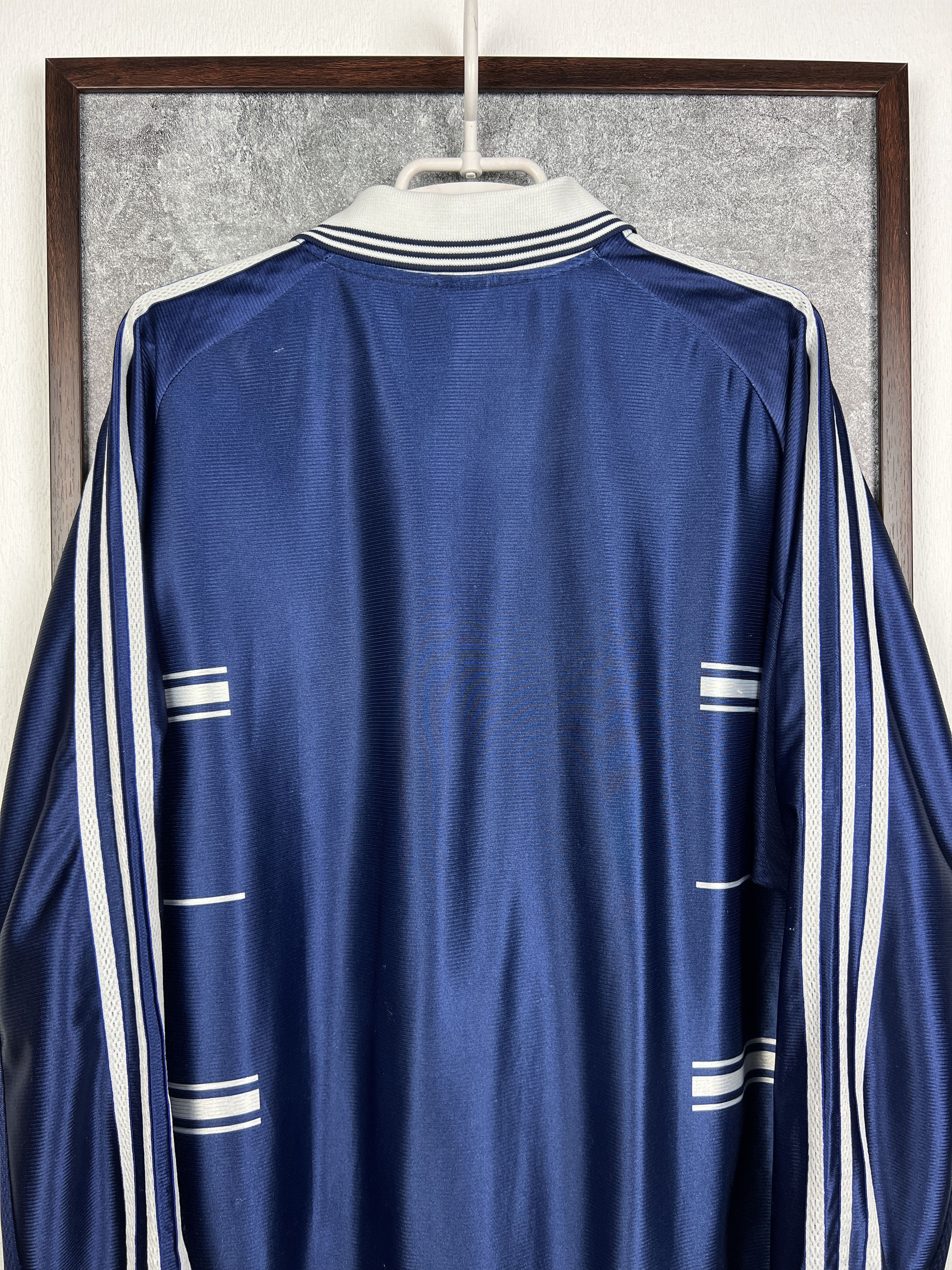 Adidas Real Madrid Away football shirt Soccer Long Sleeve Jersey Size US XL / EU 56 / 4 - 8 Thumbnail