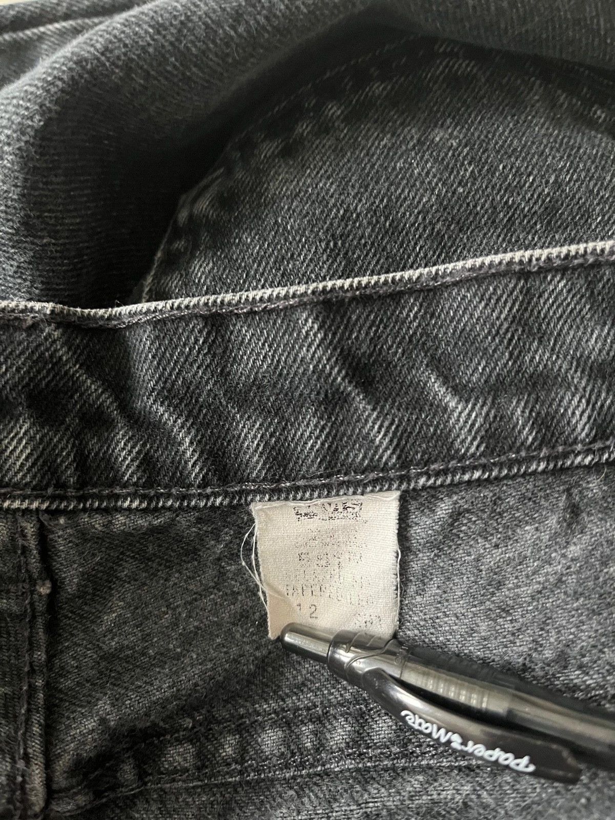 Levi's Vintage Clothing Vintage Levi's Jeans 12 S Black Tapered 551 Made in USA 90s Size 34" / US 12 / IT 48 - 4 Thumbnail