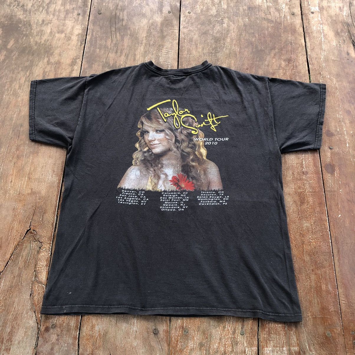 Band Tees Vintage 2010 Taylor Swift World Tour Rare T Shirt Size US XL / EU 56 / 4 - 2 Thumbnail