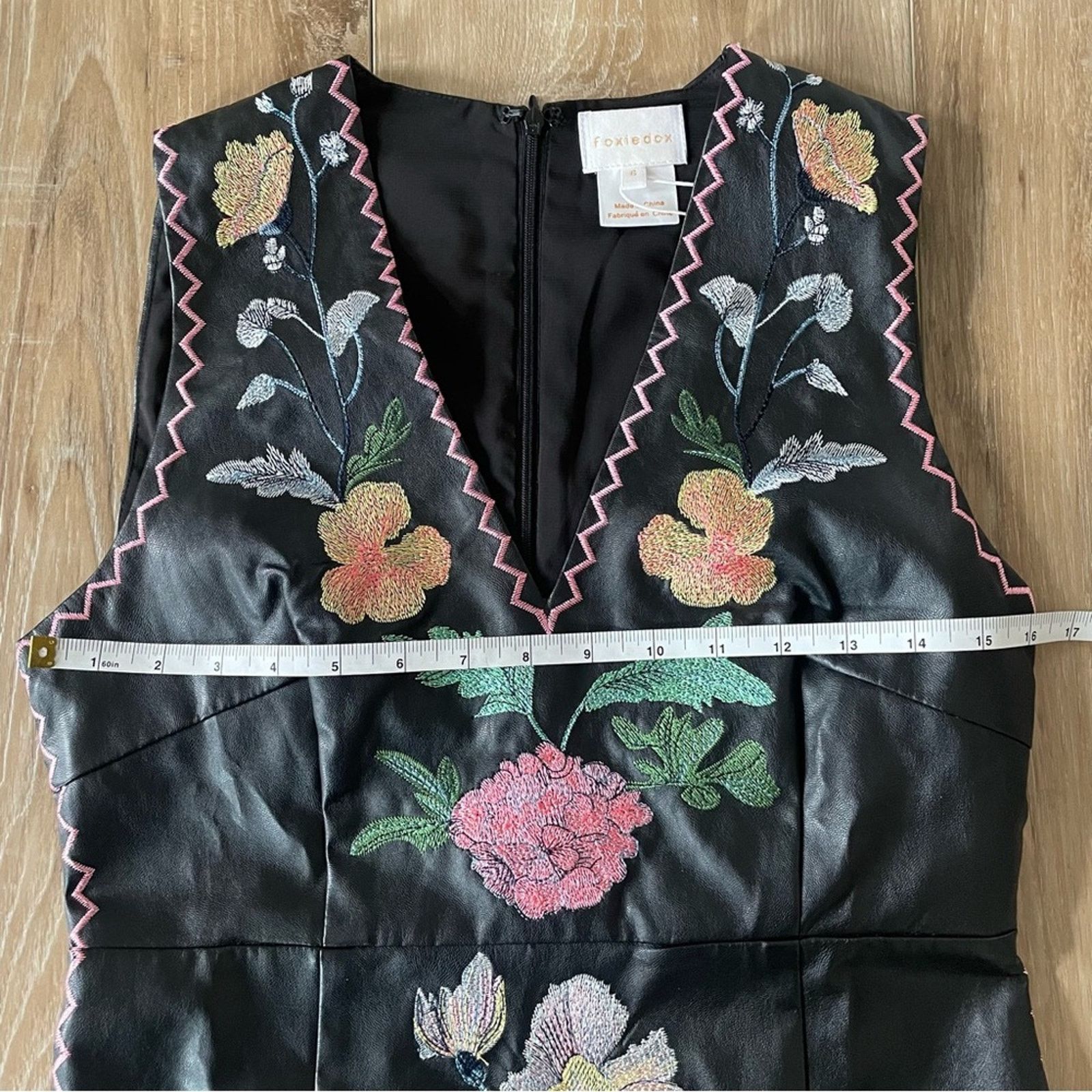 Anthropologie Anthropologie Foxiedox Vegan Leather Embroidered Dress 6 Size M / US 6-8 / IT 42-44 - 13 Thumbnail