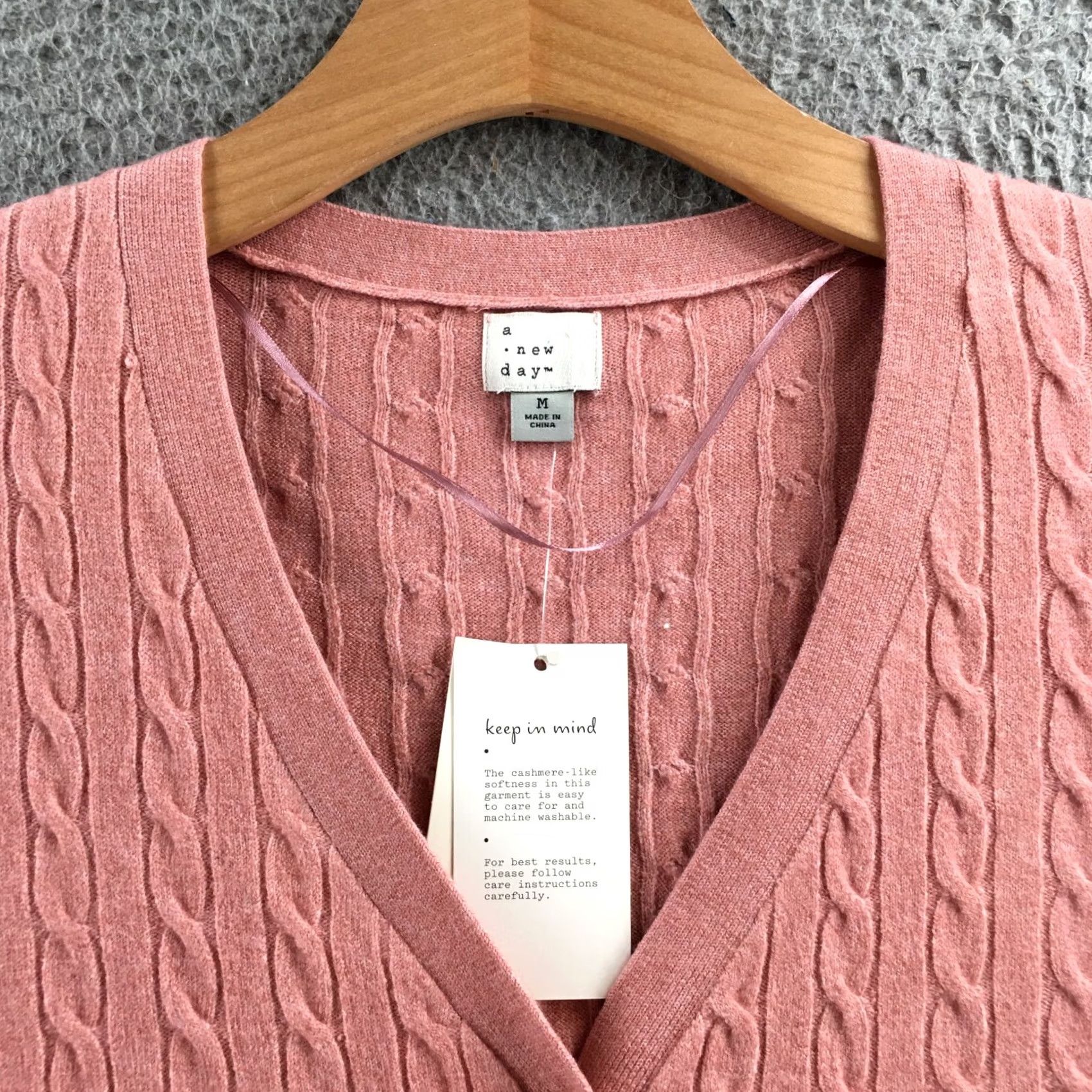 Vintage A New Day Cardigan Sweater Womens M Pink Cable Knit Long Sleeve VNeck Casual NEW Size M / US 6-8 / IT 42-44 - 3 Thumbnail