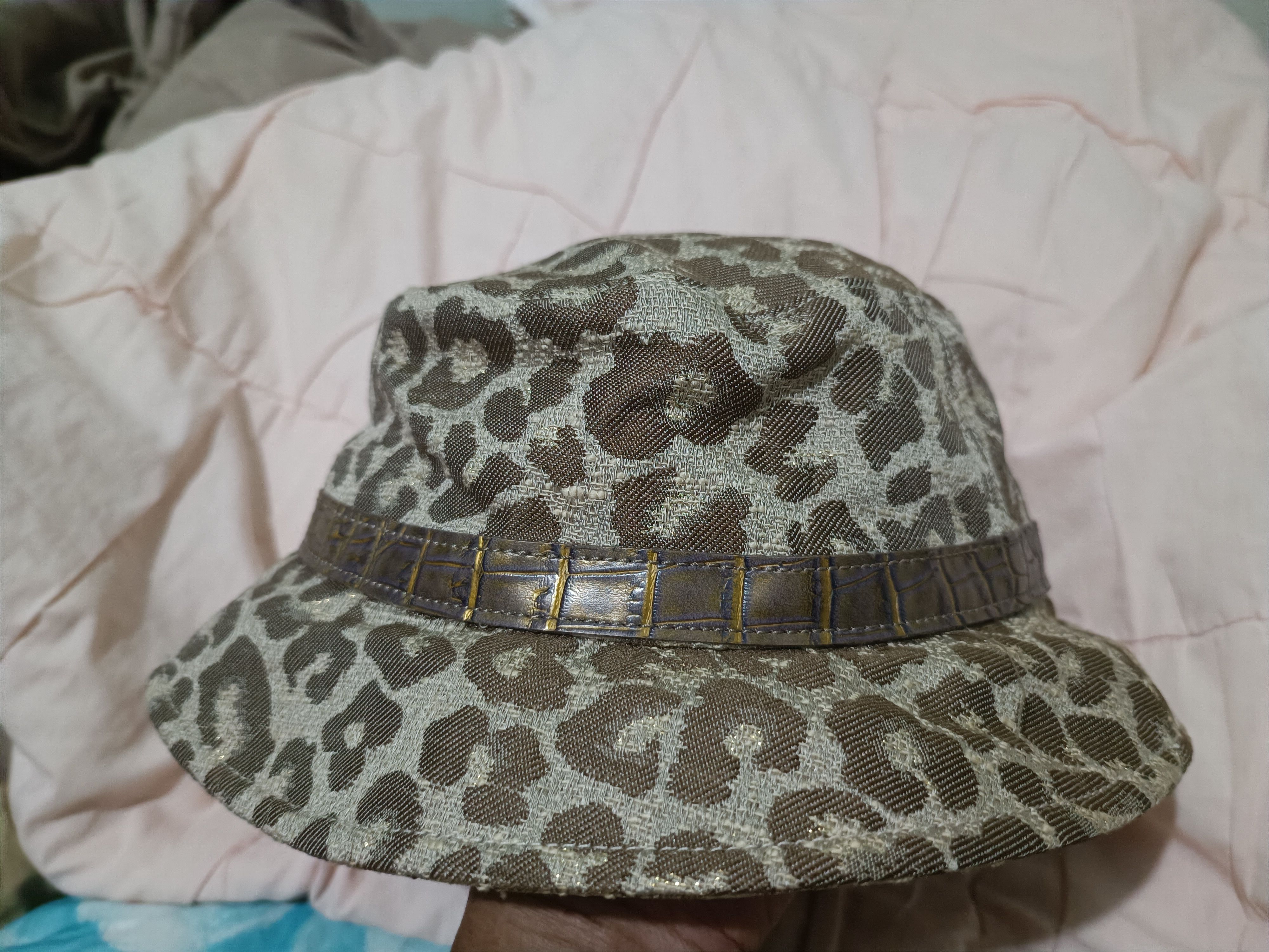 Guess Guess Bucket Hat Size ONE SIZE - 4 Thumbnail
