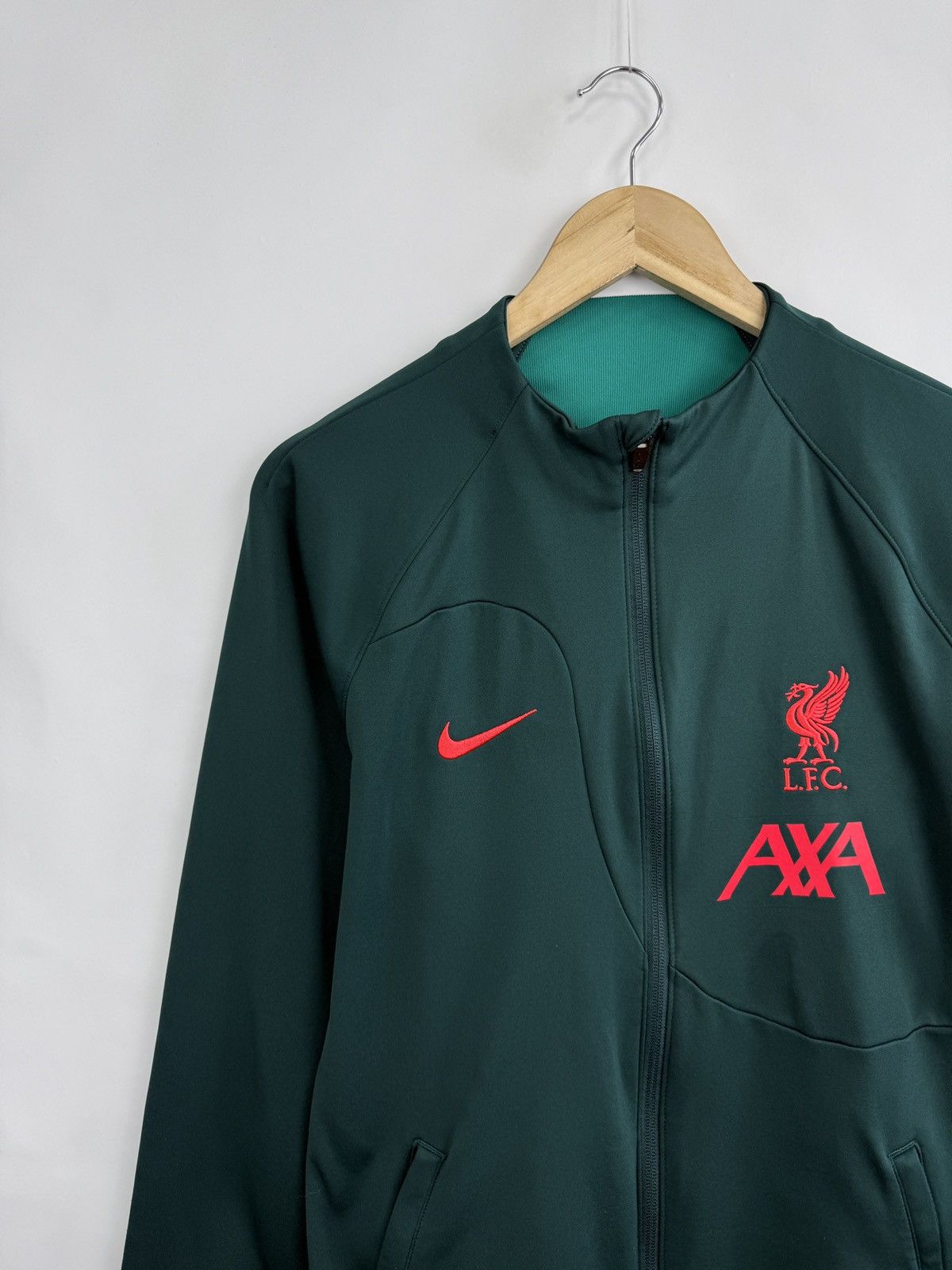 Nike 🏴󠁧󠁢󠁥󠁮󠁧󠁿 Y2K Liverpool Nike Zip Hoodie Soccer Jersey Rare Retro Size US S / EU 44-46 / 1 - 3 Thumbnail