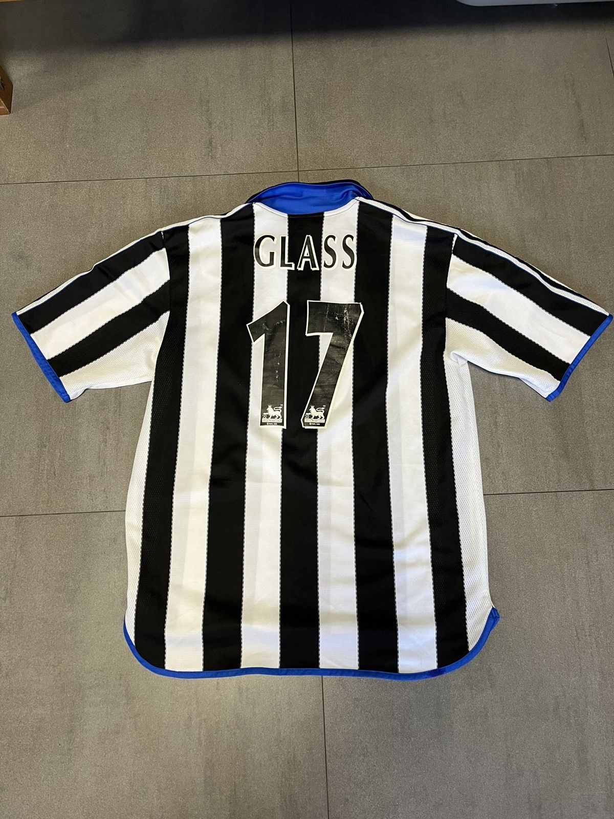 Vintage NEWCASTLE UNITED HOME 1999/2000 HOME JERSEY Size US L / EU 52-54 / 3 - 4 Thumbnail