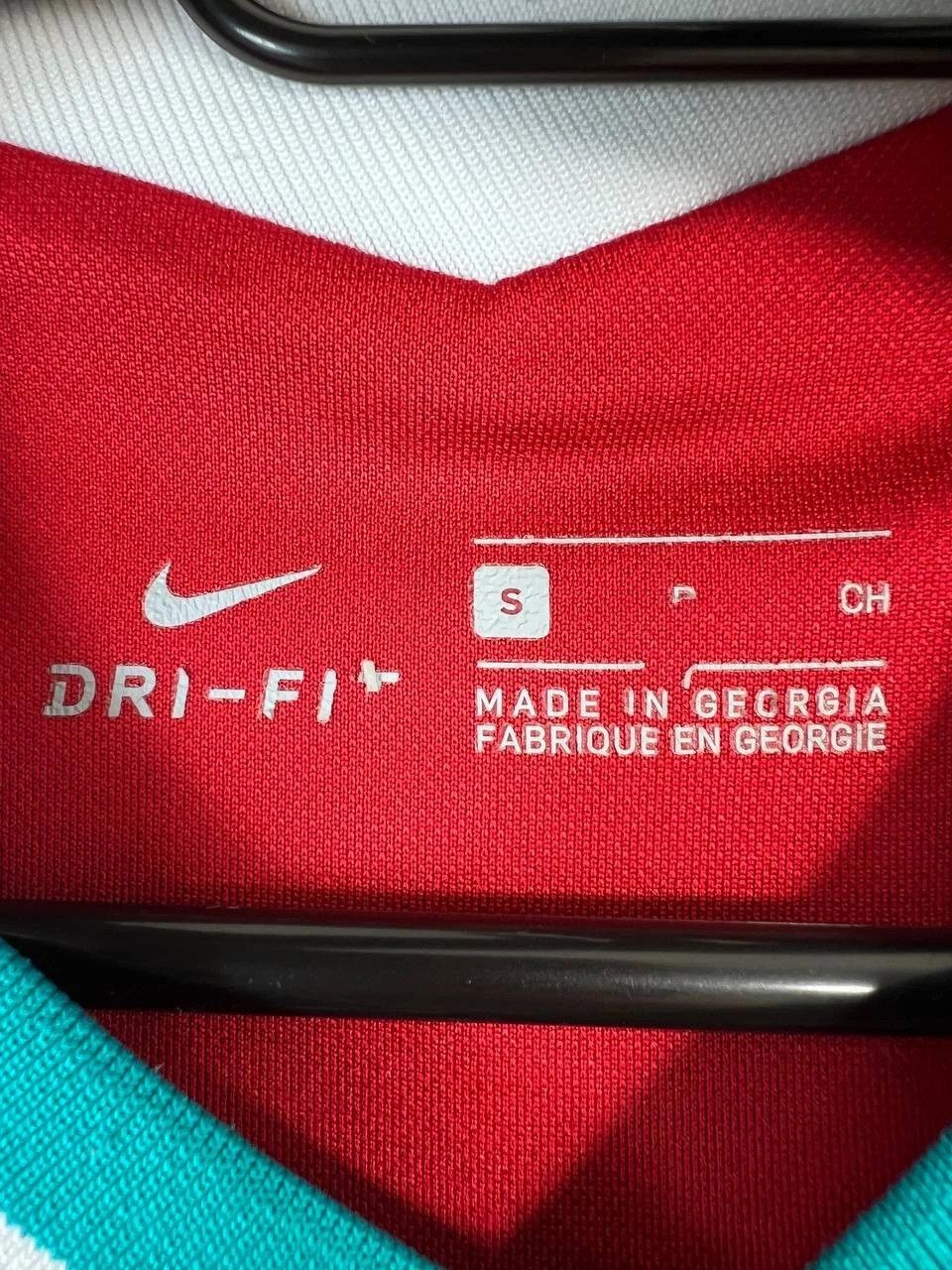 Nike LIVERPOOL 2020 2021 HOME SHIRT JERSEY NIKE M. SALAH #11 S Size US S / EU 44-46 / 1 - 3 Thumbnail