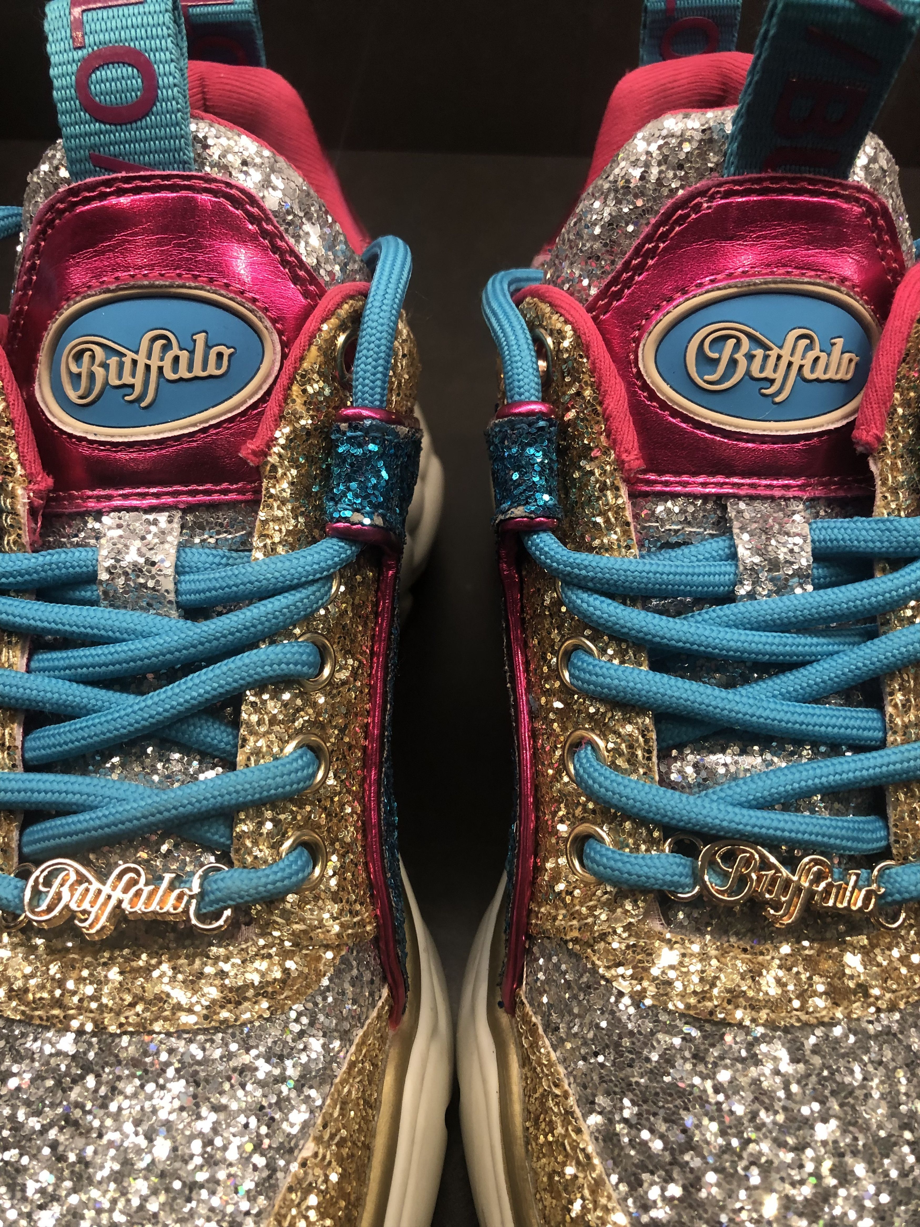 Buffalo London 🌟 Buffalo Binary Glam – Veganska Glitter-Sneakers 🌟 Size US 7 / IT 37 - 7 Thumbnail