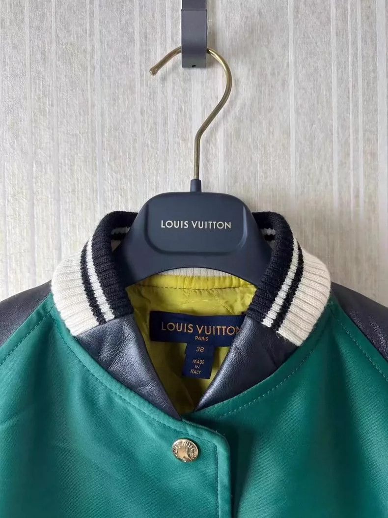 Louis Vuitton LOUIS VUITTON size 38 Reversible silk baseball jacket 2504 Size US M / EU 48-50 / 2 - 2 Thumbnail