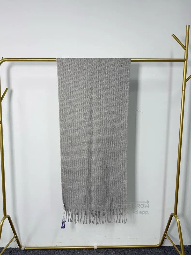Dior Solid colour scarf