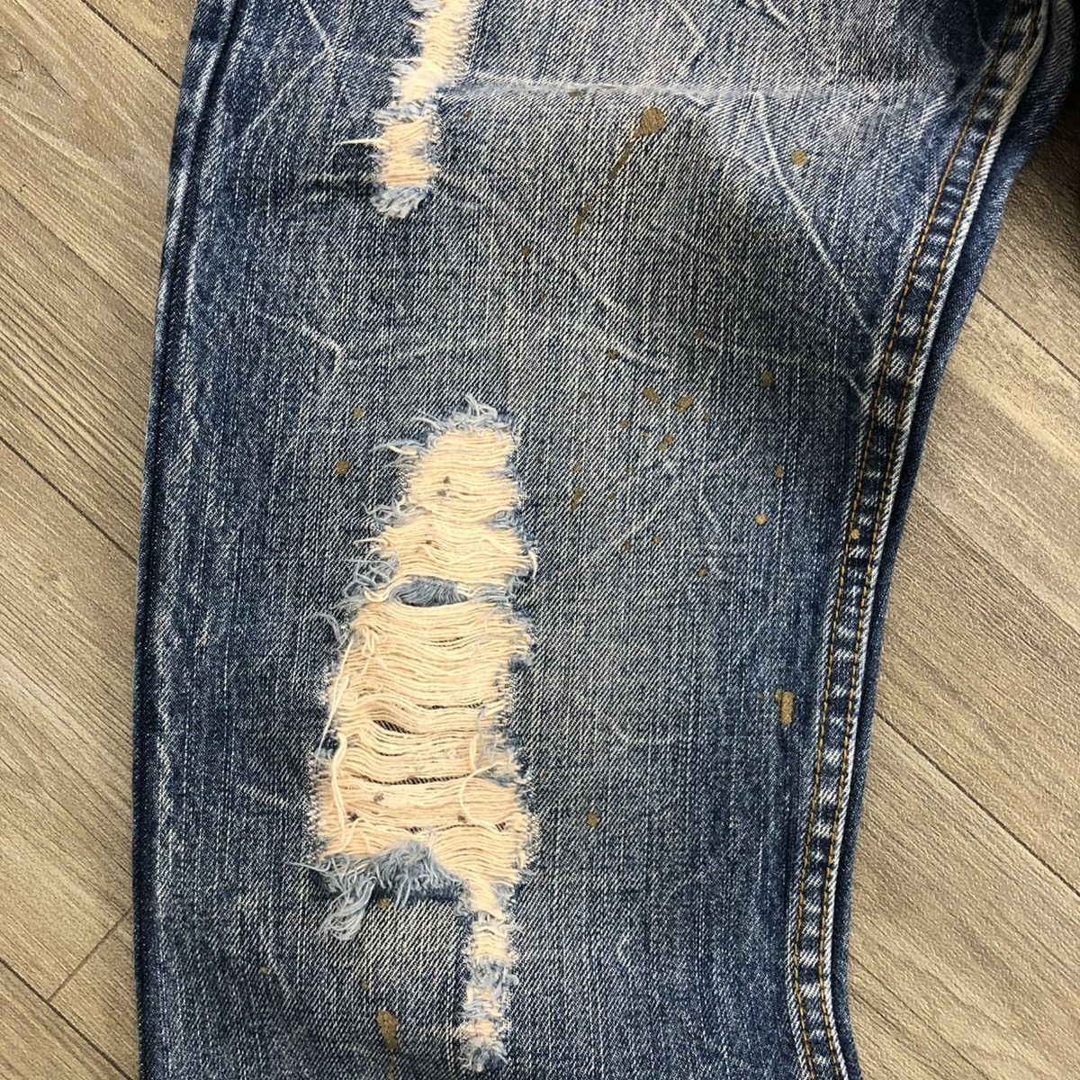 If Six Was Nine × Japanese Brand × Le Grande Bleu (L.G.B.) 2000s Legend Of Glamour Distressed Painted Faded Y2K Jeans Size US 31 - 10 Thumbnail