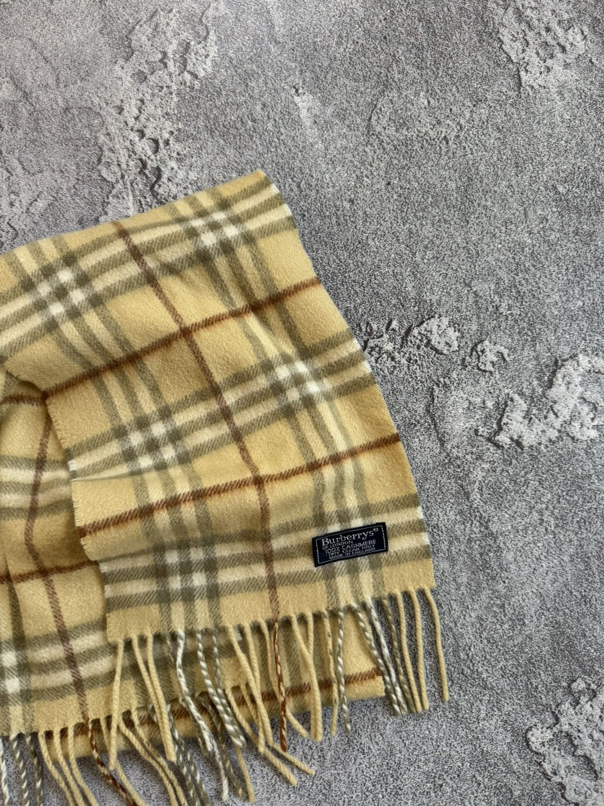 Burberry × Vintage Burberry Burberrys checkered cashmere scarf 🧣 muffler Size ONE SIZE - 3 Thumbnail