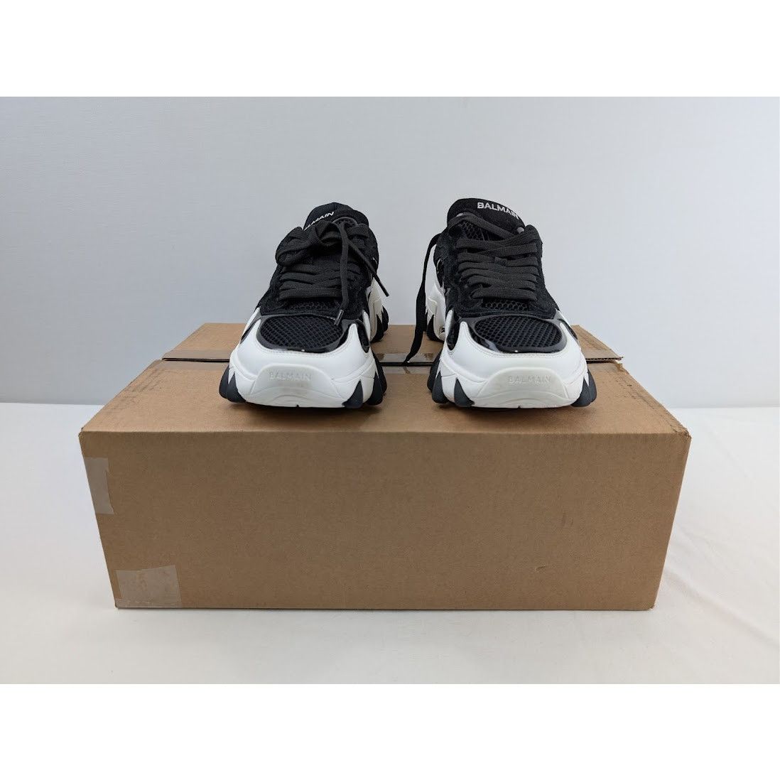 Balmain o1rshd1 Men's B-East Low-Top Sneakers in Black/White Size US 12 / EU 45 - 15 Thumbnail