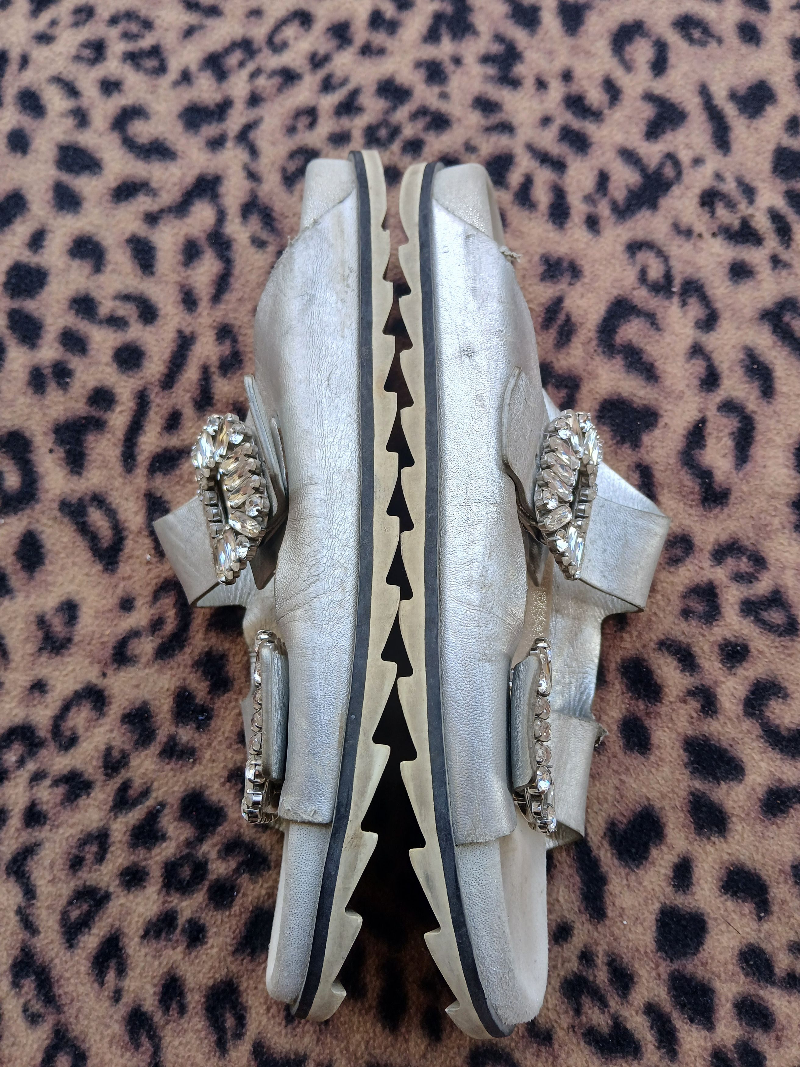 Roger Vivier Roger vivier slidy viv Rhinestone sandals Size US 10 / IT 40 - 3 Thumbnail