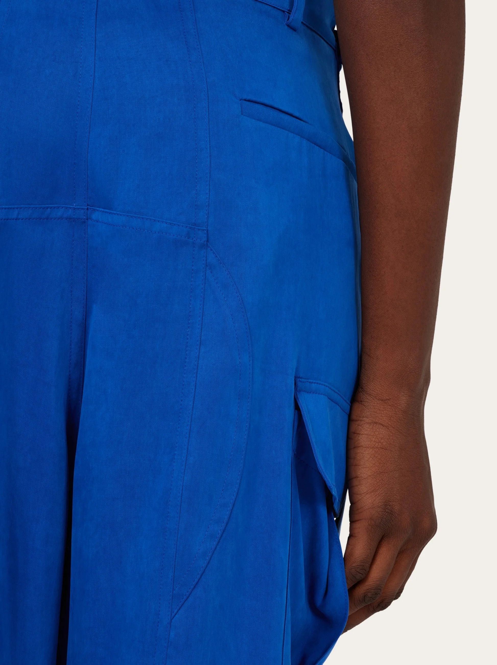 Salvatore Ferragamo o1s1rm0526 Lyocell Cargo Pant in Blue Size 25" / US 0 / IT 36 - 6 Thumbnail