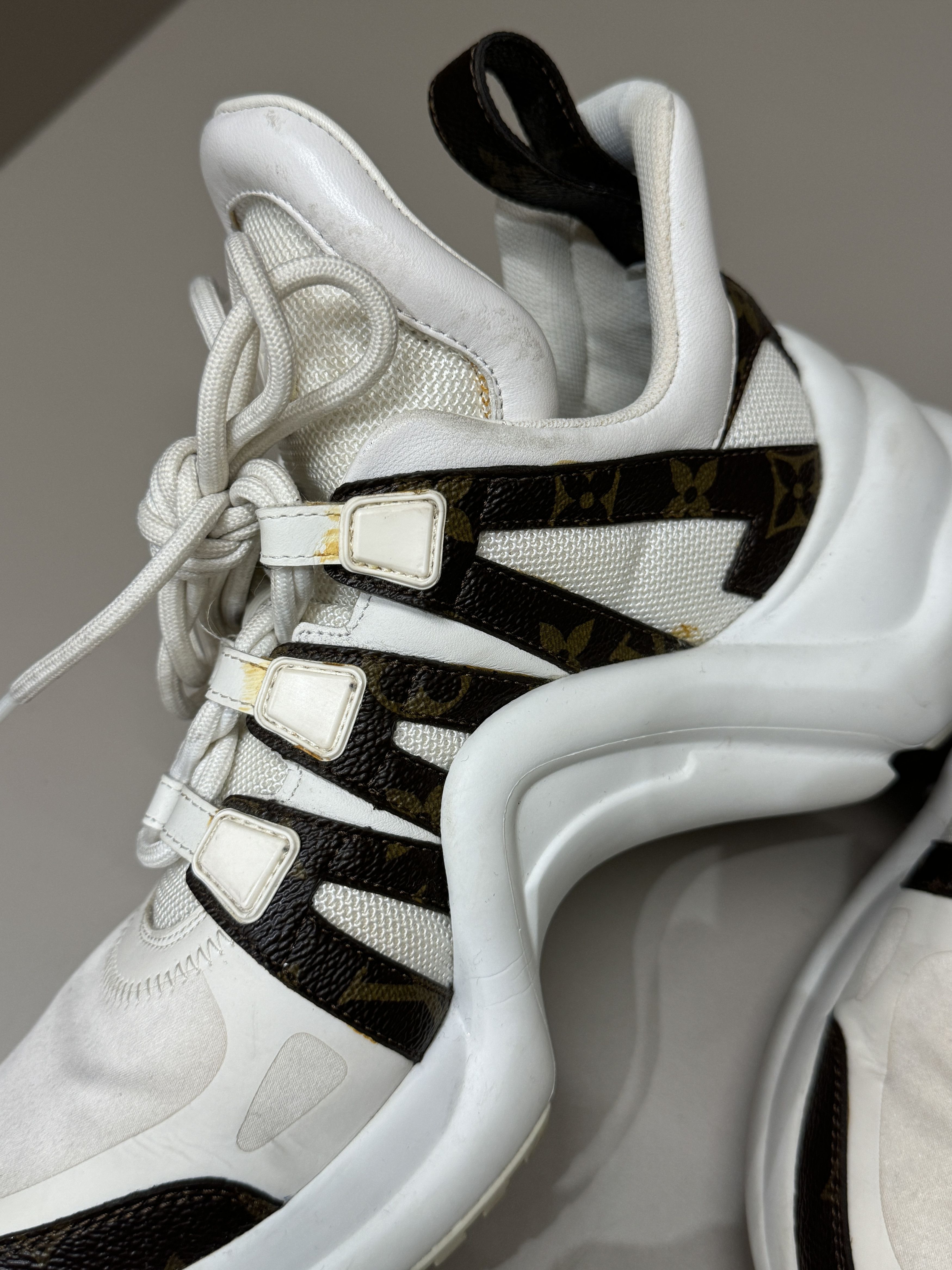 Louis Vuitton Louis Vuitton Archlight sneakers monogram white Size US 7.5 / IT 37.5 - 6 Thumbnail