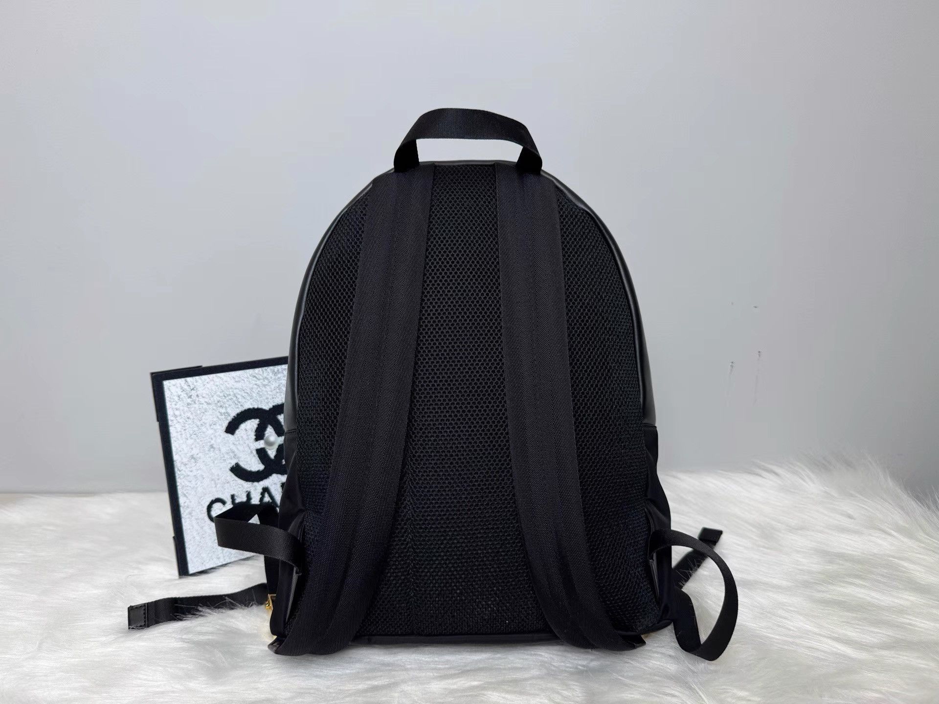 Fendi FENDI Metal Monster Yellow Eyes Backpack K36 Size ONE SIZE - 2 Thumbnail