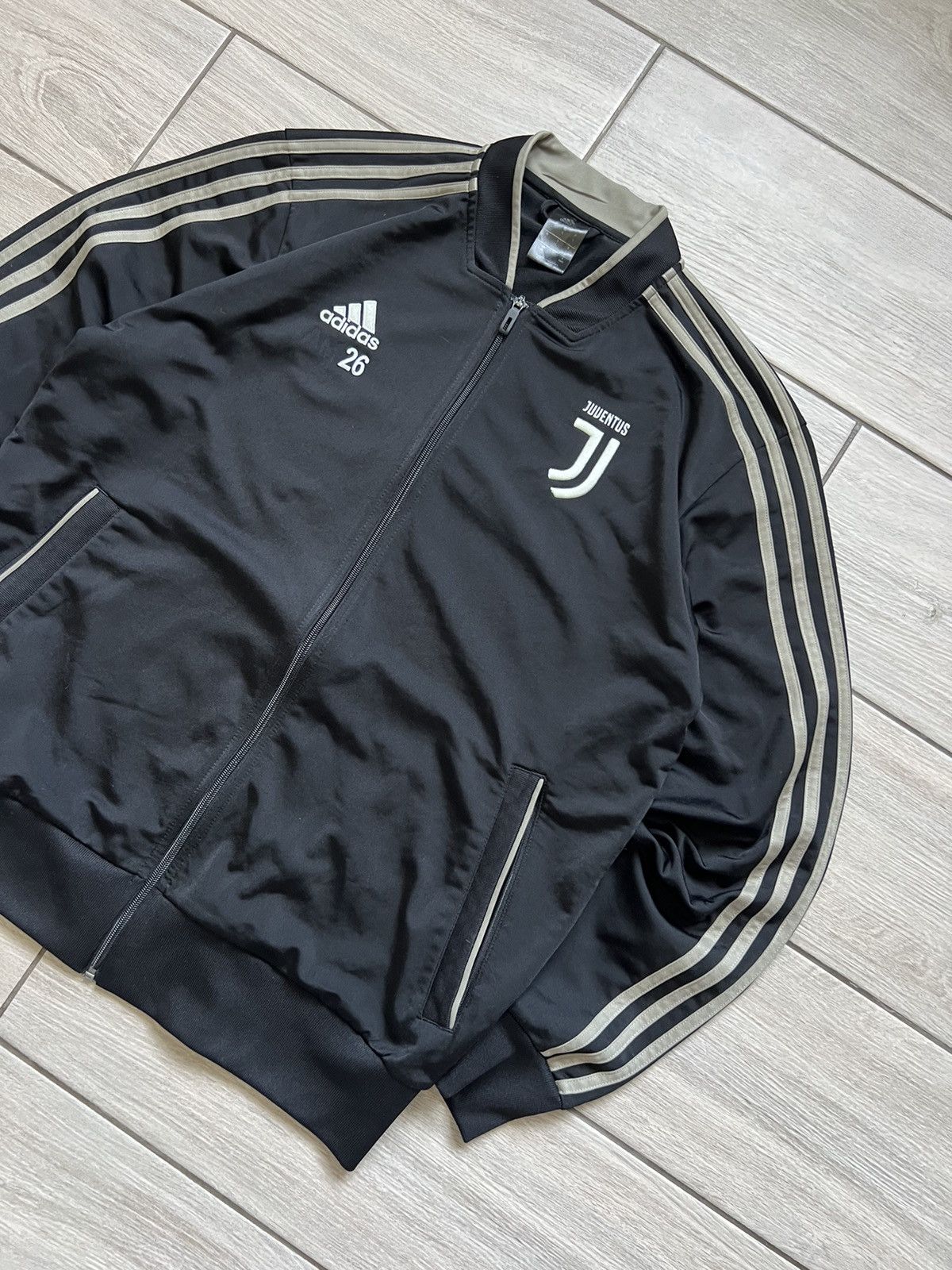 Adidas MEN'S ADIDAS FC JUVENTUS 2018/2019 TRACK TOP JACKET Size US L / EU 52-54 / 3 - 5 Thumbnail
