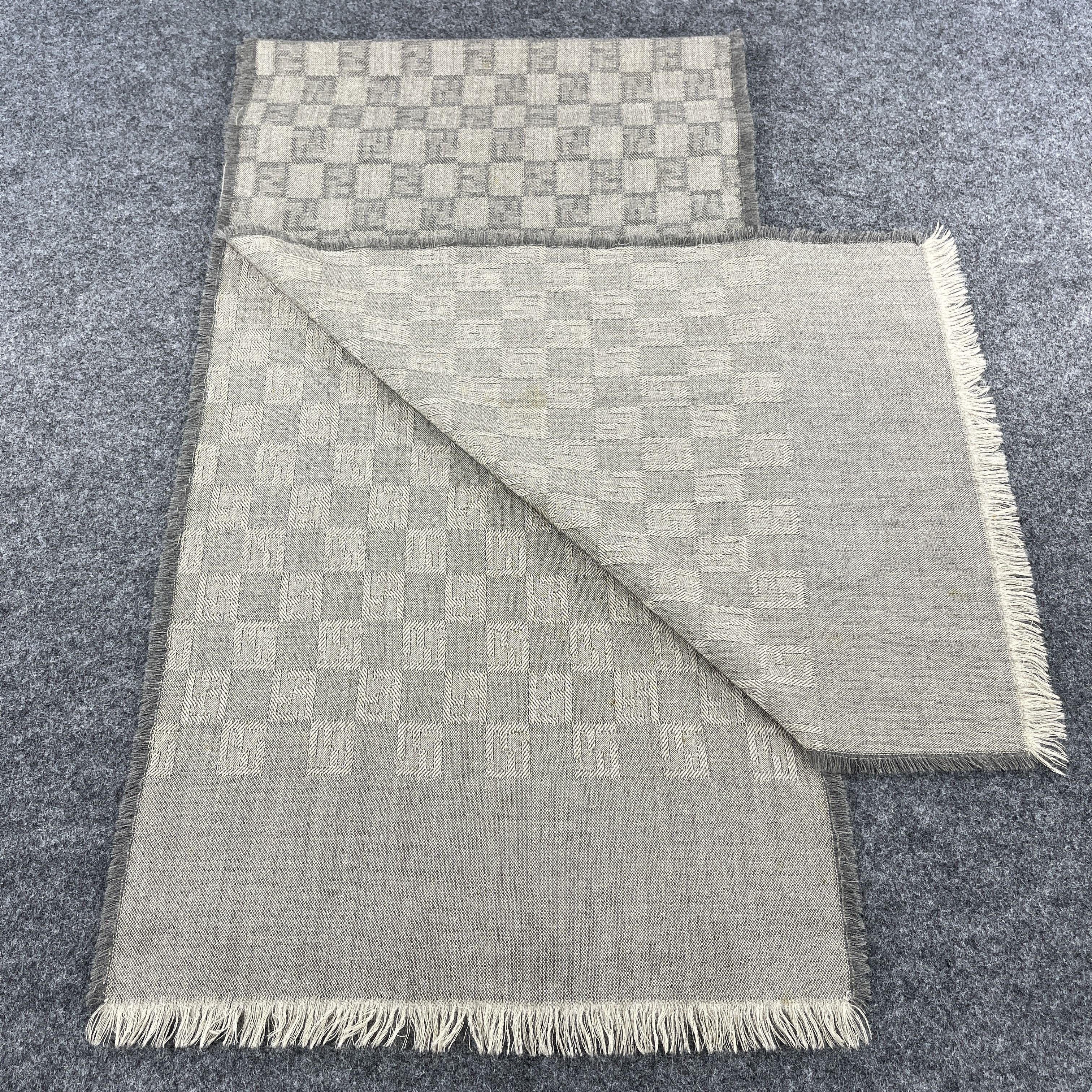 Vintage Vintage FendI Scarf / Muffler / Neckwear T1441 Size ONE SIZE - 3 Thumbnail