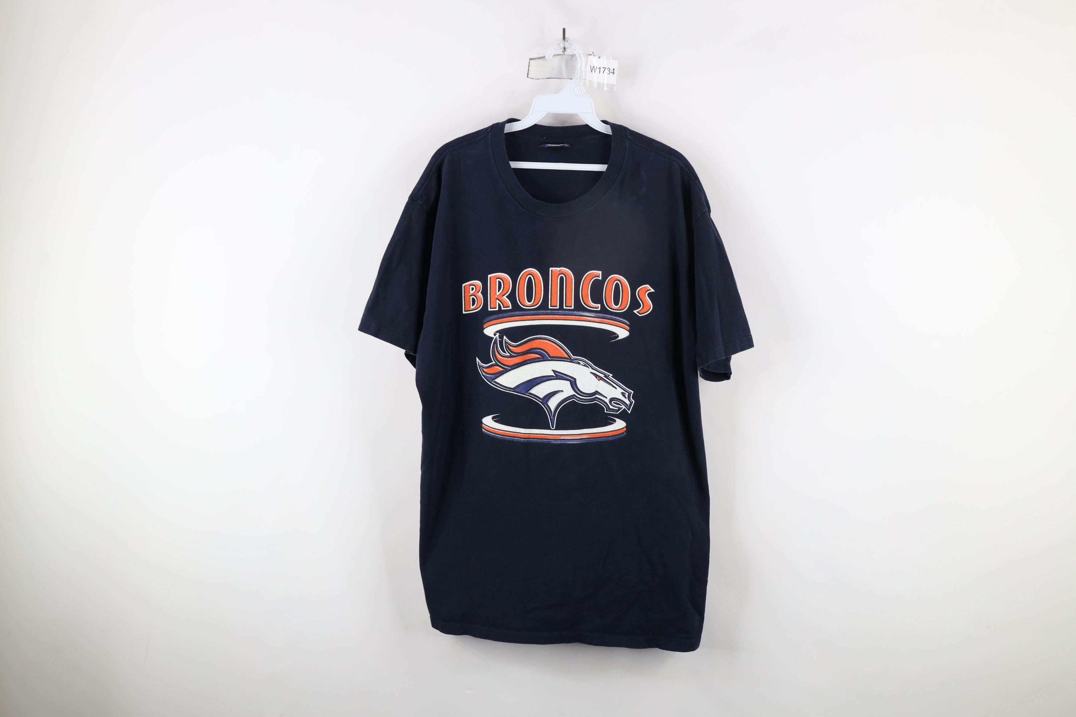 Vintage Vintage 90s Denver Broncos Football Short Sleeve T-Shirt Size US XL / EU 56 / 4 - 1 Thumbnail