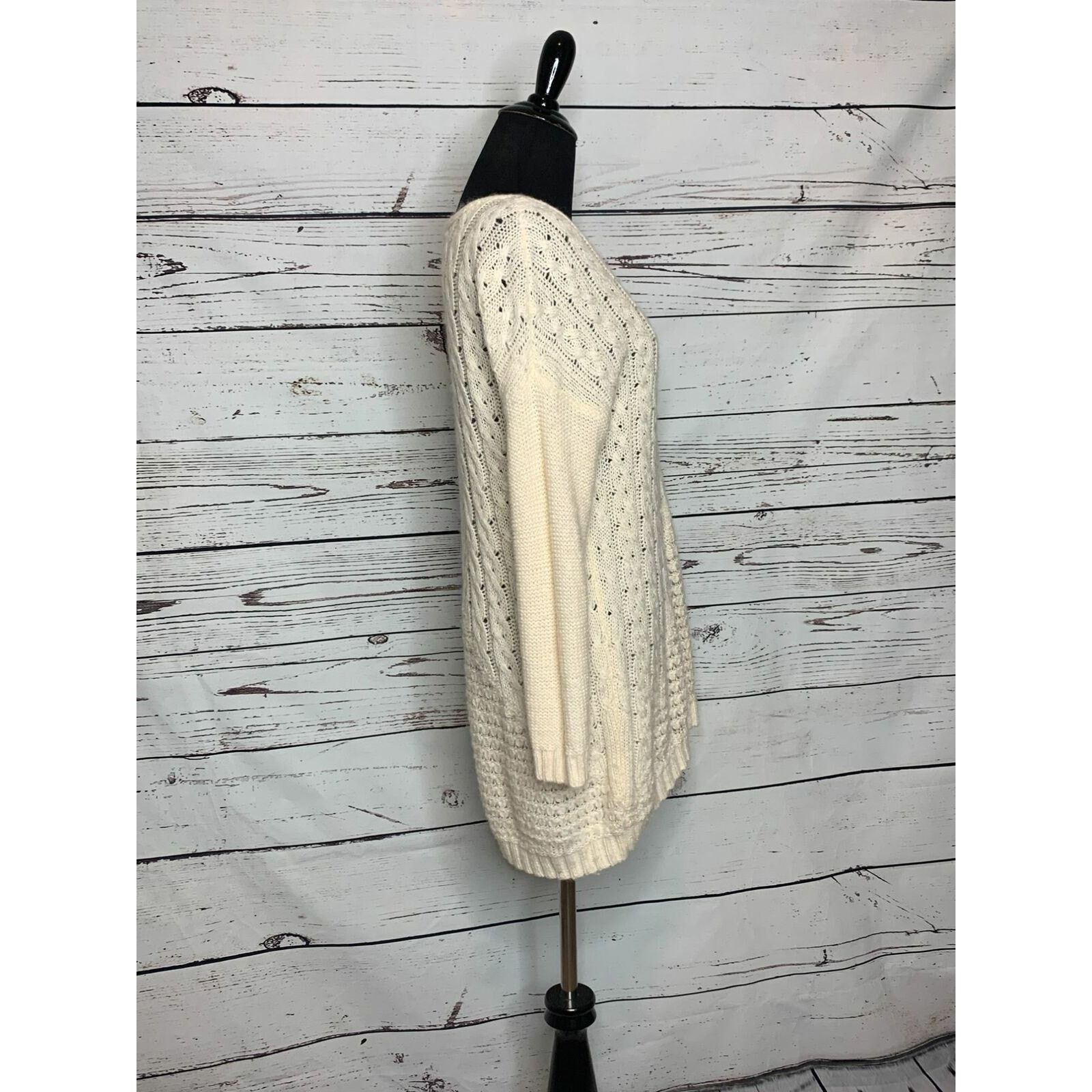 Lucky Brand Lucky Brand cream long sleeves sweater size medium Size M / US 6-8 / IT 42-44 - 5 Thumbnail