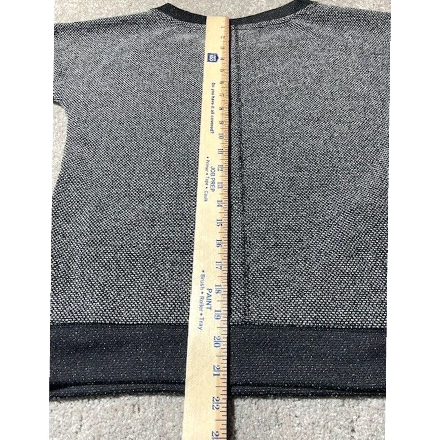 Banana Republic Banana Republic Sweater XS Gray Crew Neck Pullover Knit Tight-Knit Solid Women Size XS / US 0-2 / IT 36-38 - 4 Thumbnail