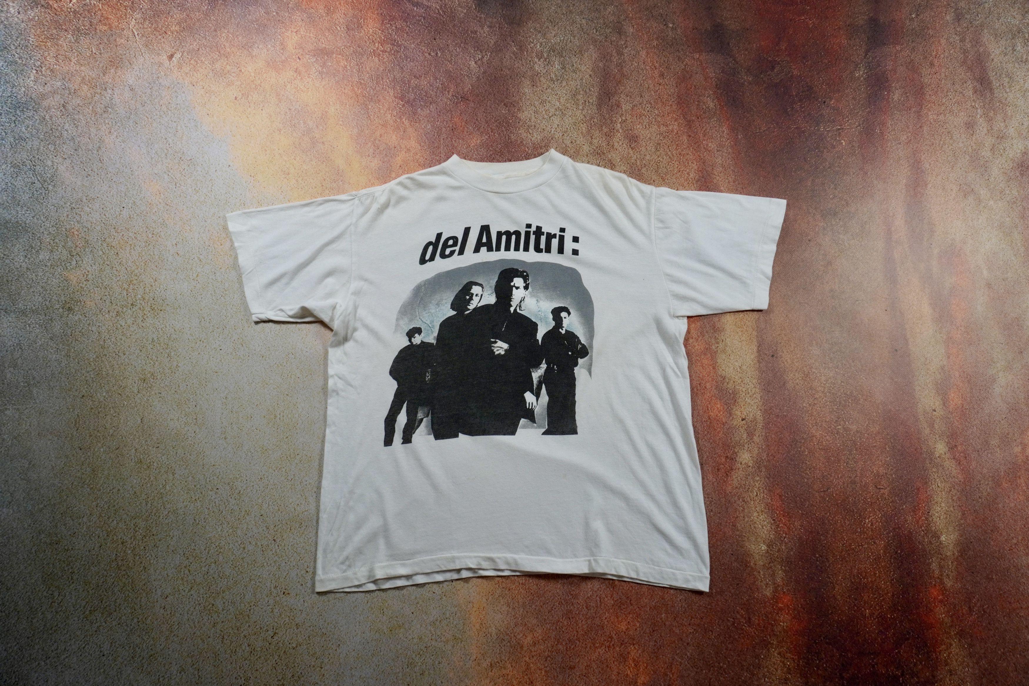 Vintage DEL AMIRTI tshirt good