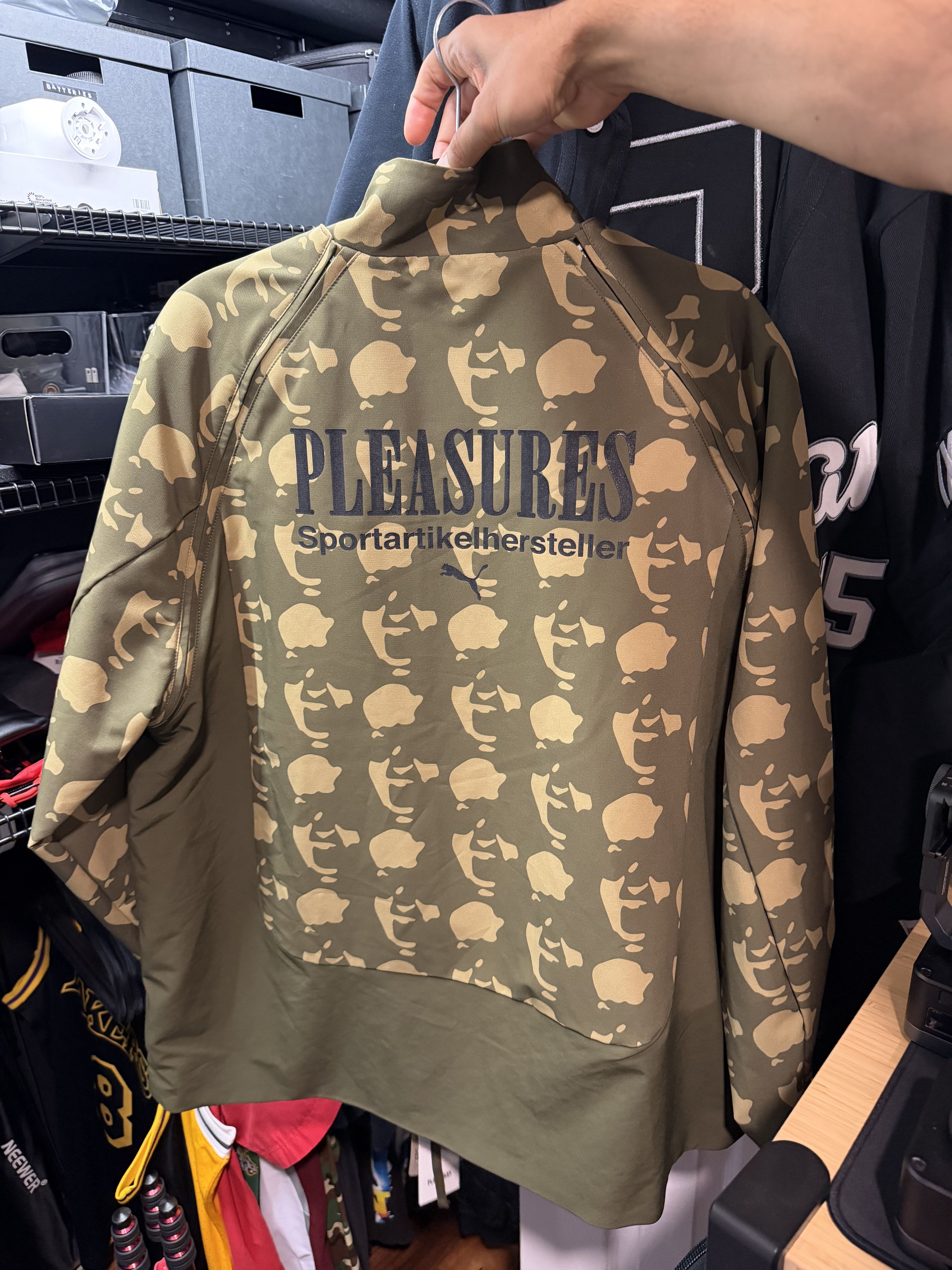 Pleasures Puma × Pleasures Vest Jacket – Chocolate Chip Camo XL Size US XL / EU 56 / 4 - 4 Thumbnail