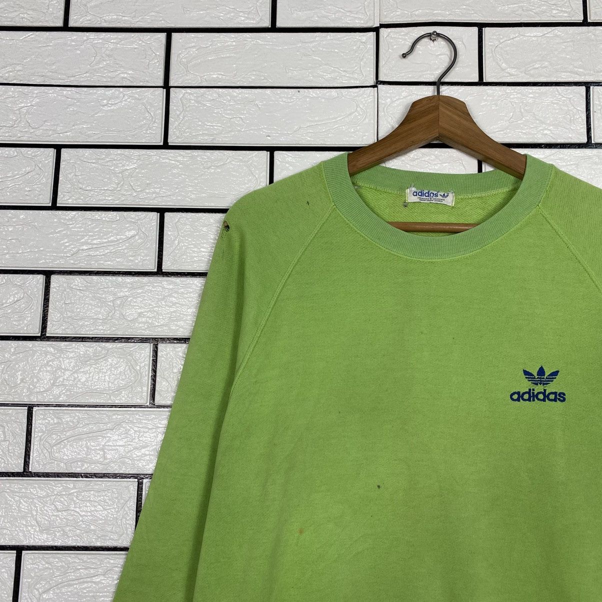 Adidas Vintage Sweatshirt Adidas Striped Design Size US L / EU 52-54 / 3 - 8 Thumbnail