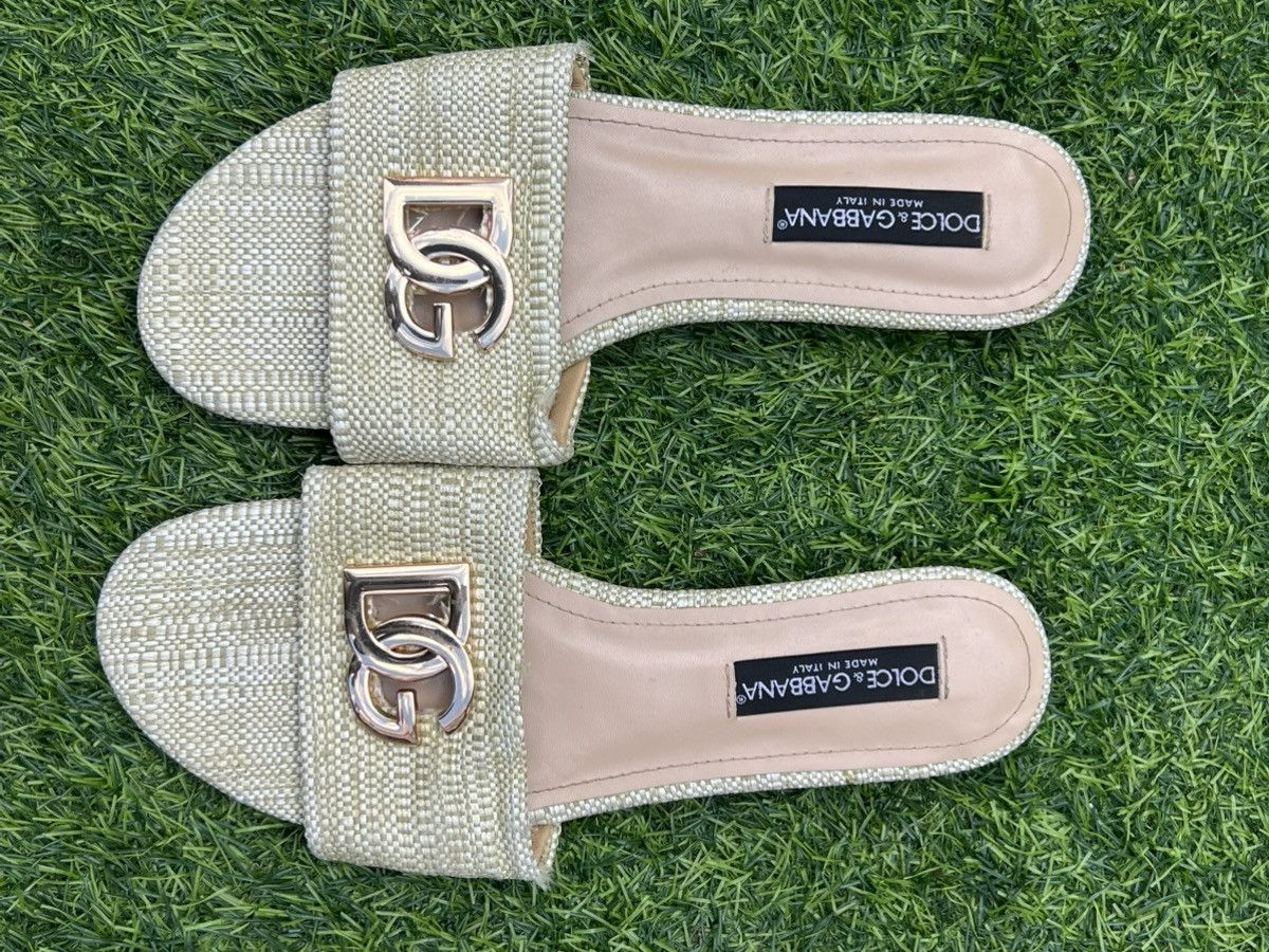 Dolce & Gabbana Dolce & Gabbana DG Logo Woven Raffia Slide Sandals -size 39 Size US 9 / IT 39 - 10 Thumbnail