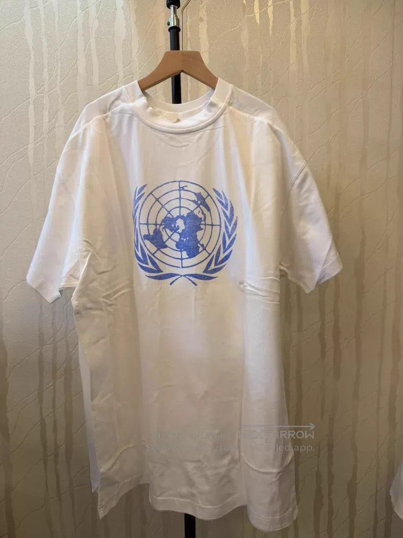 Vetements Vetements White Short Sleeve T-Shirt Size US S / EU 44-46 / 1 - 4 Thumbnail
