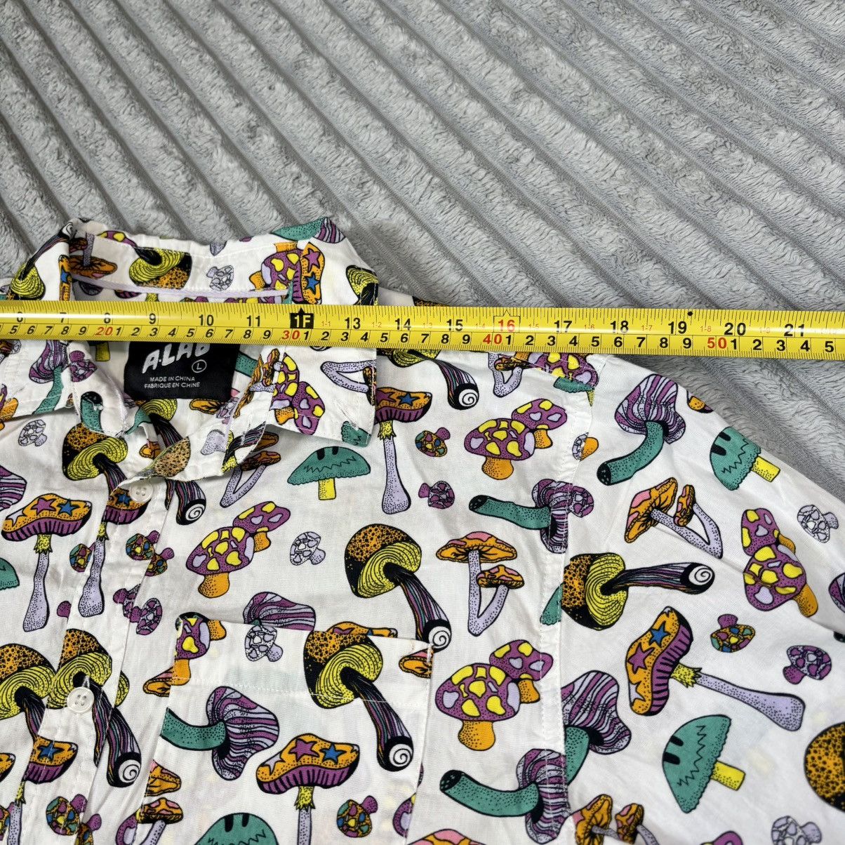 Other ALab Men's Button Down Shirt Mushrooms Multicolor Sz Large Size US L / EU 52-54 / 3 - 5 Thumbnail