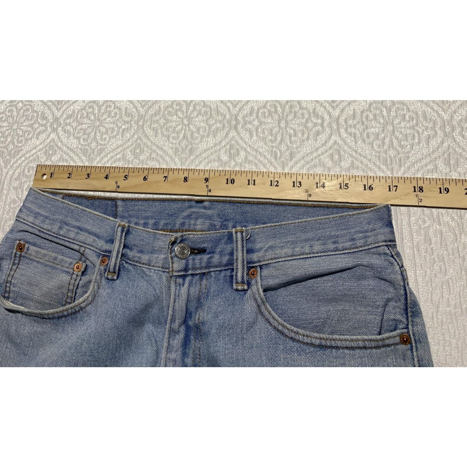 Levi's Levi's Jeans Mens 33x30 Blue Comfort Fit Denim Tapered Leg 560 Relaxed Straight 5-Pocket Size US 33 - 6 Thumbnail