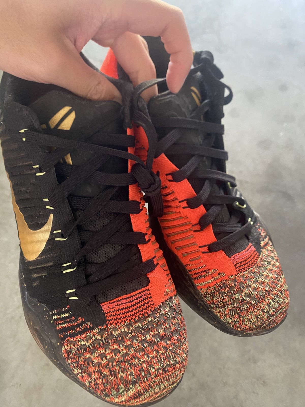 Nike Kobe 10 Elite Christmas Nike Basketball Shoe Size US 8 / EU 41 - 5 Thumbnail