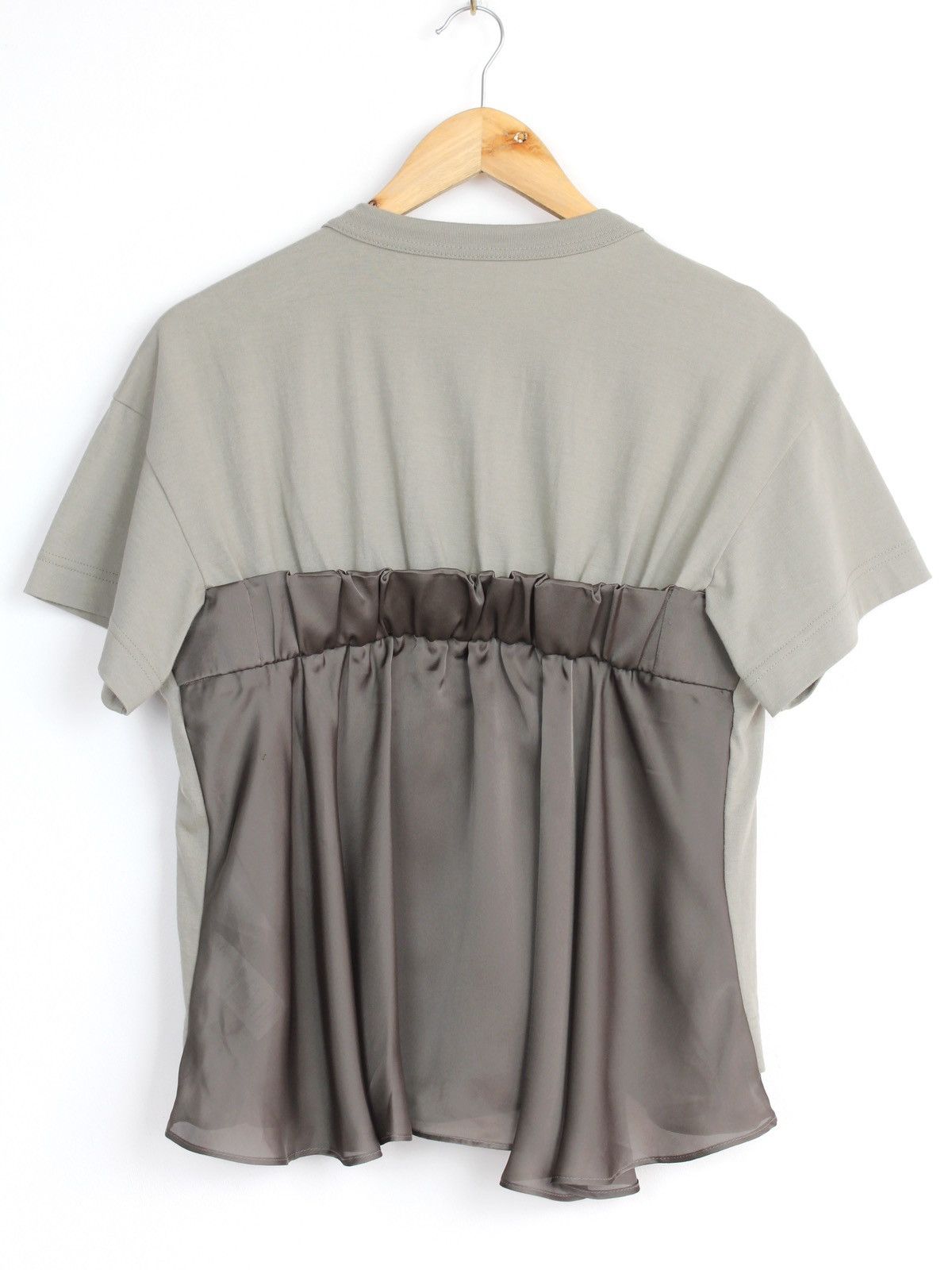 Sacai Sacai Ss’23 Women’s Paneled Cotton T-shirt Size S / US 4 / IT 40 - 1 Thumbnail