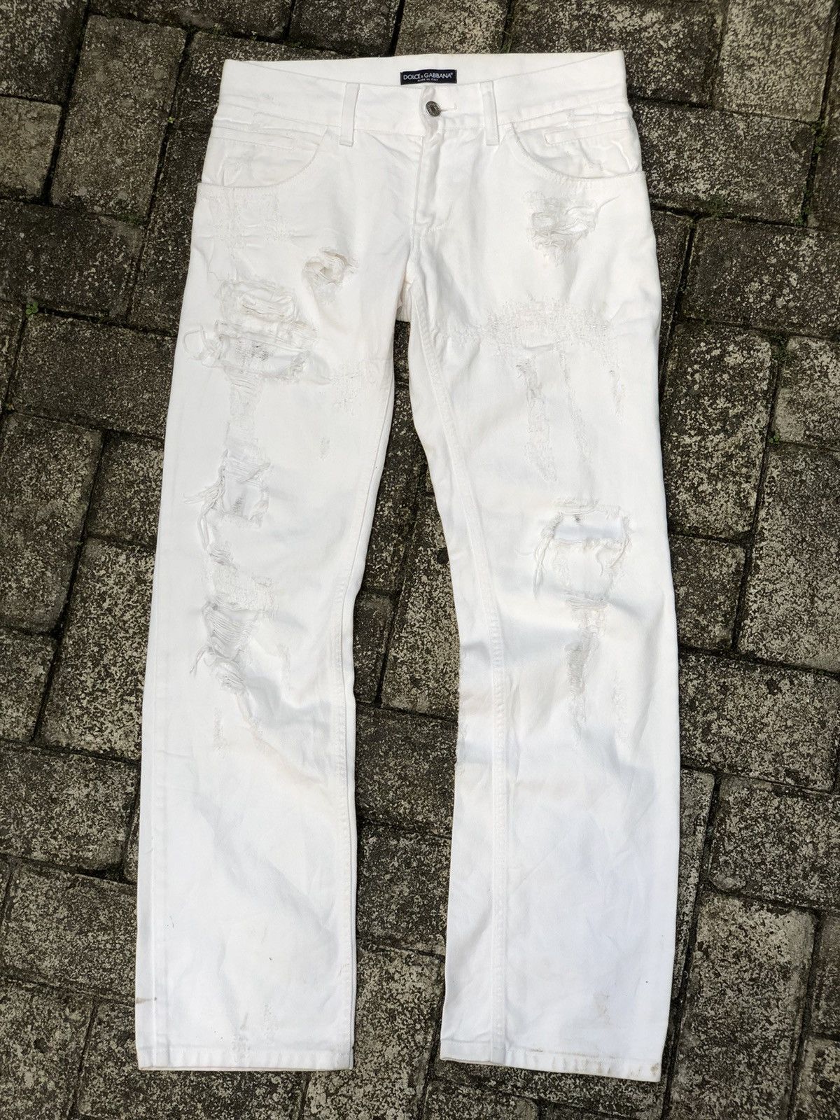 image of Dolce Gabbana Delet Soon Dolce And Gabbana Crash Distressed Denim Jeans in White, Men's (Size 30)