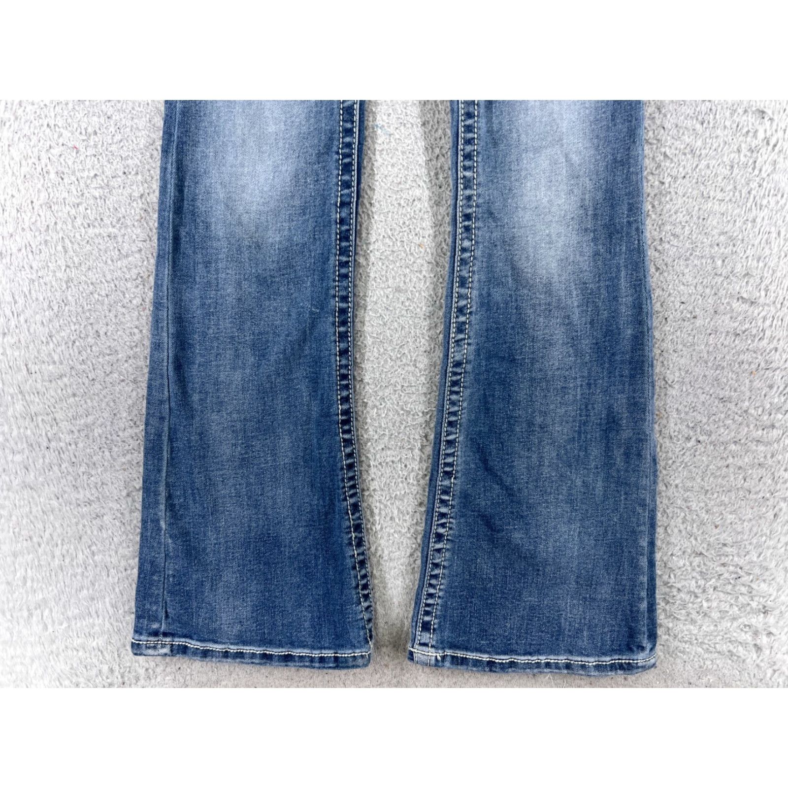 Fashion Nova Fashion Nova Jeans Womens 22x31 Blue Denim Flared Medium Wash Cotton Size 25" / US 0 / IT 36 - 2 Thumbnail