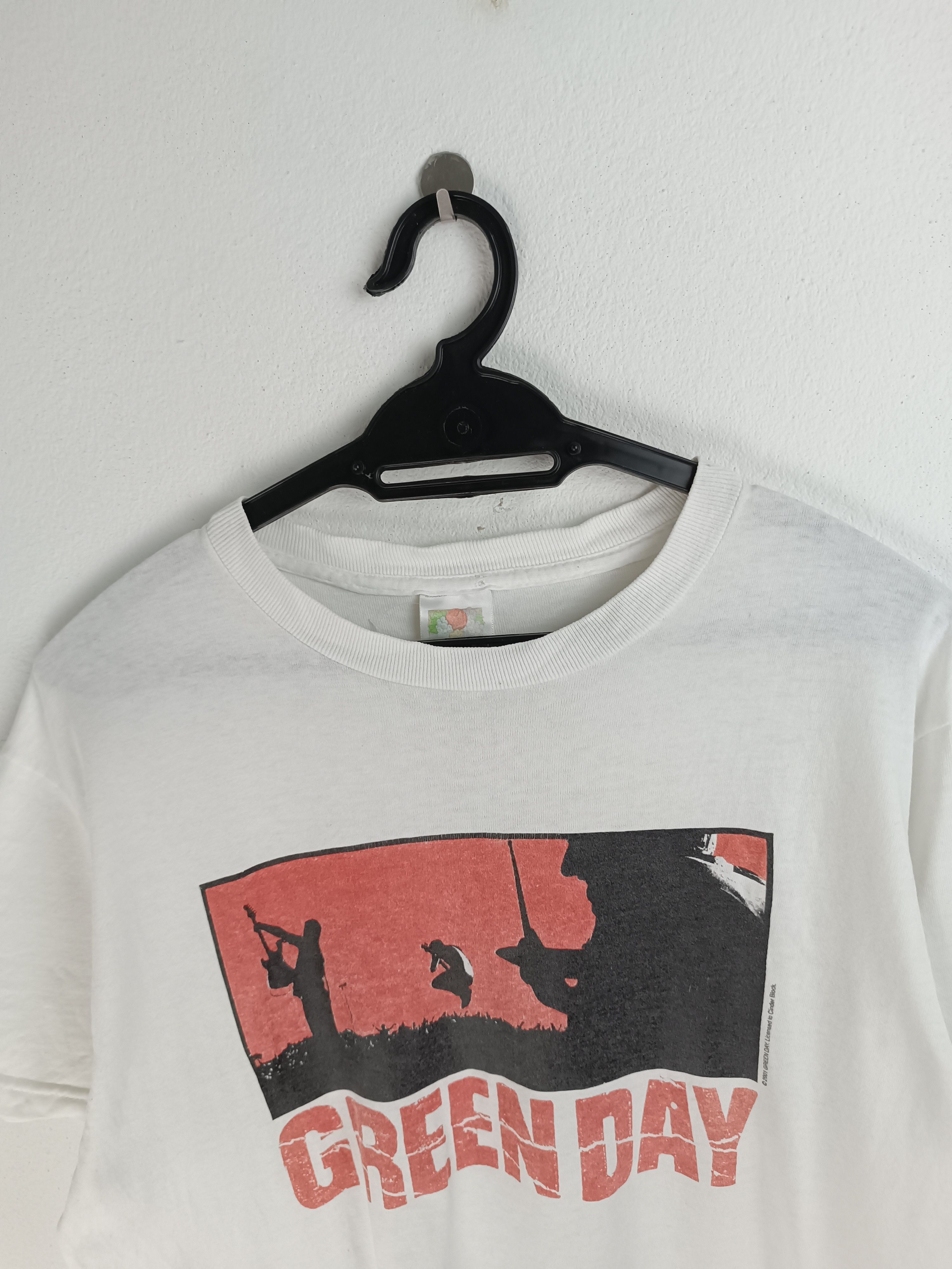 Band Tees VINTAGE 2001 GREEN DAY TOUR TEE WARNING AMERICAN IDIOT Size US M / EU 48-50 / 2 - 6 Thumbnail