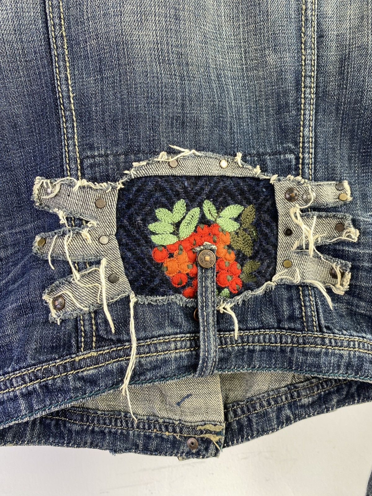 Marithe + Francois Girbaud Marithe + Francois Girbaud 00s Cropped Denim Jacket Size S / US 4 / IT 40 - 12 Thumbnail