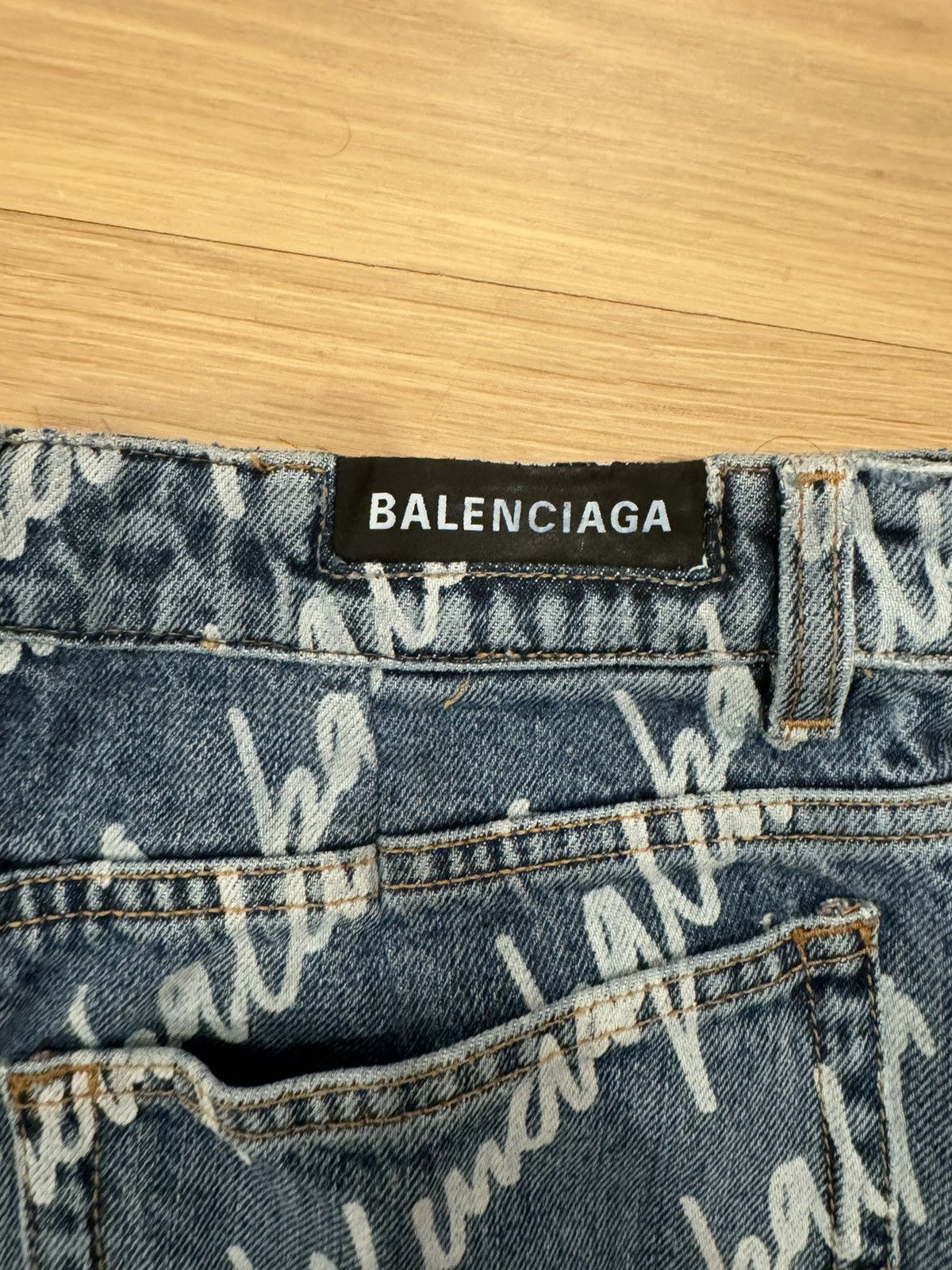 Balenciaga Balenciaga Logo Mini Skirt Size US 27 - 3 Thumbnail