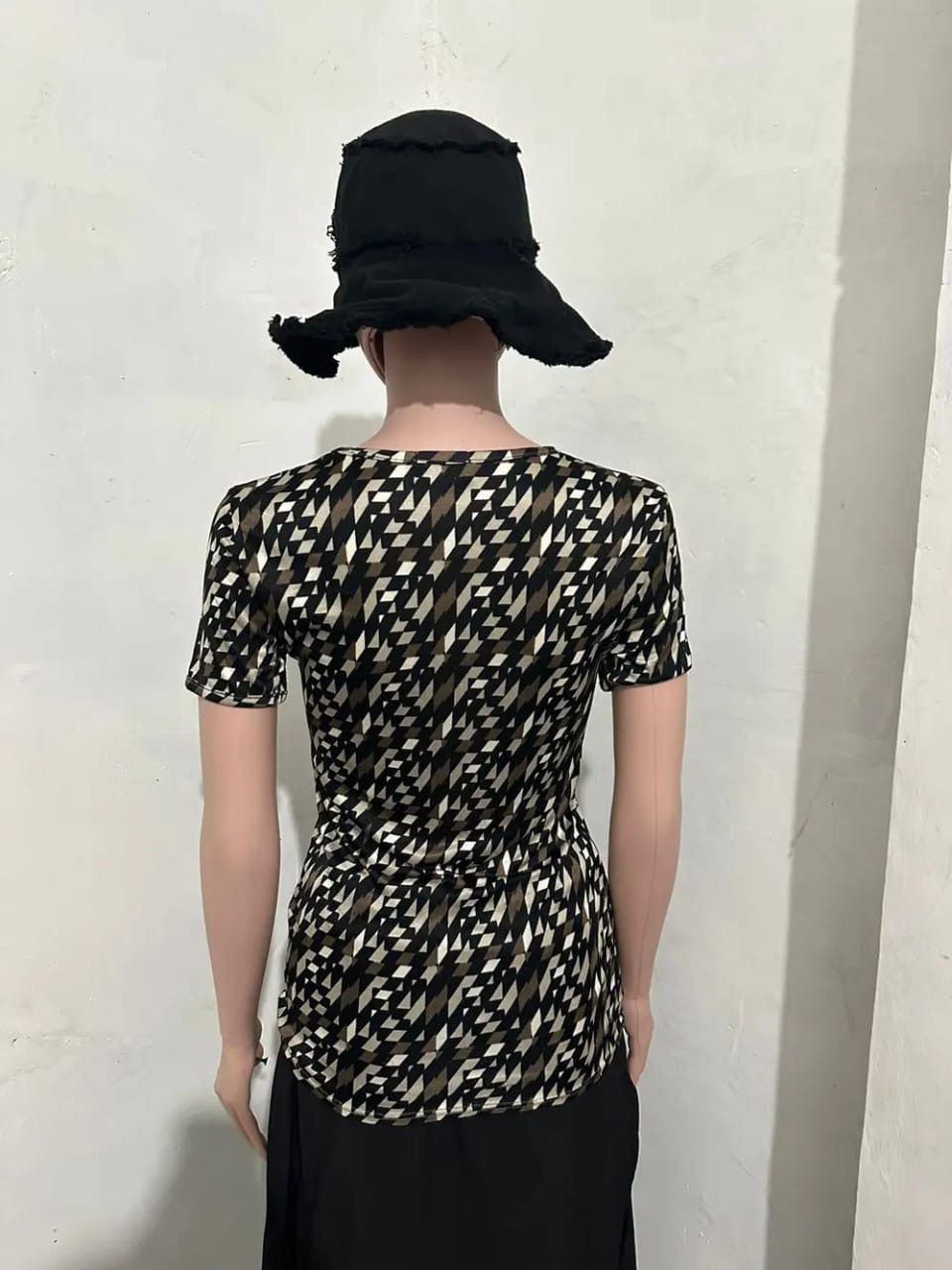 Fendi Fendi Mare T-shirt Illusion Art Monogram Logo Stretchable Size M / US 6-8 / IT 42-44 - 4 Thumbnail