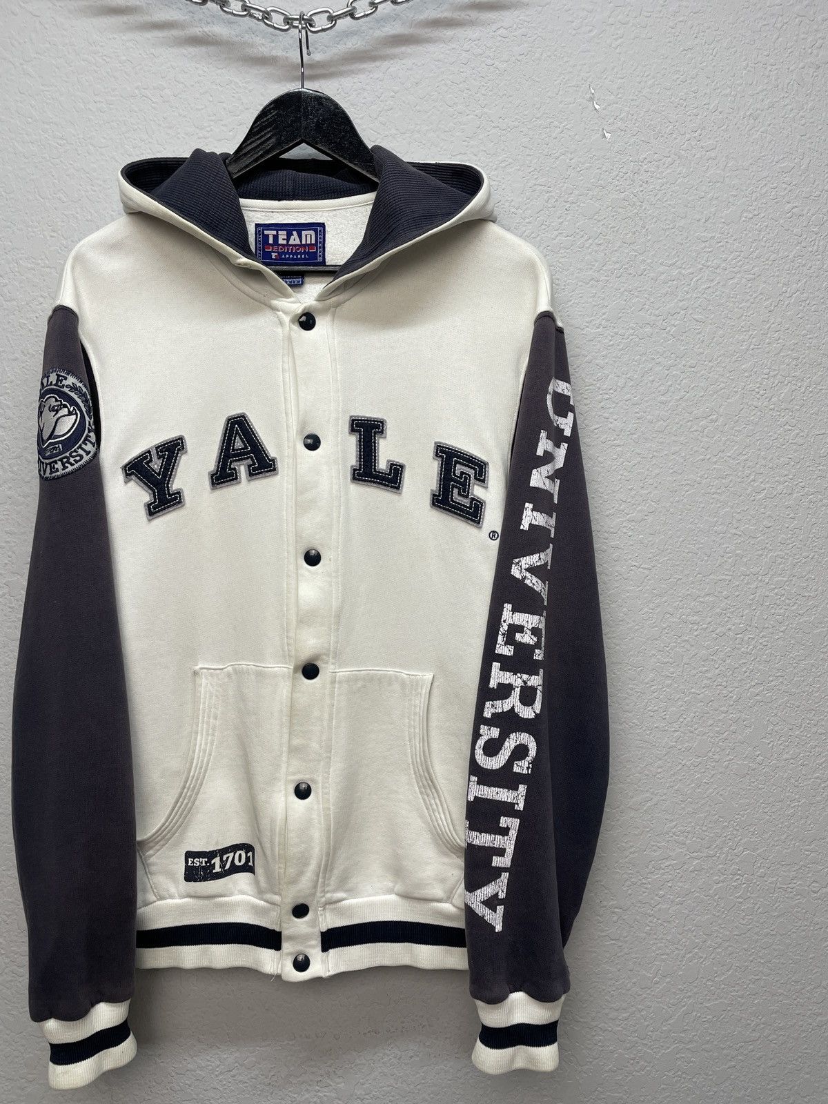 Vintage Vintage Y2K Yale University Boxy Fit Big Logo Zip Hoodie Size US M / EU 48-50 / 2 - 5 Thumbnail