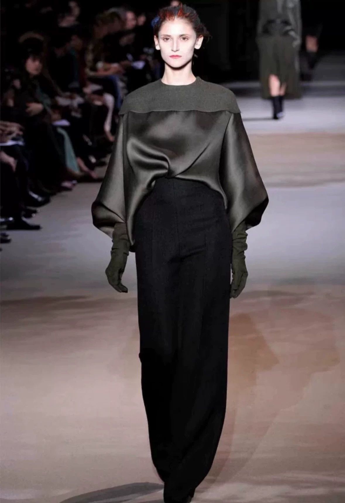 Haider Ackermann Haider Ackermann runway olive green satin patchwork cape Size S / US 4 / IT 40 - 9 Thumbnail