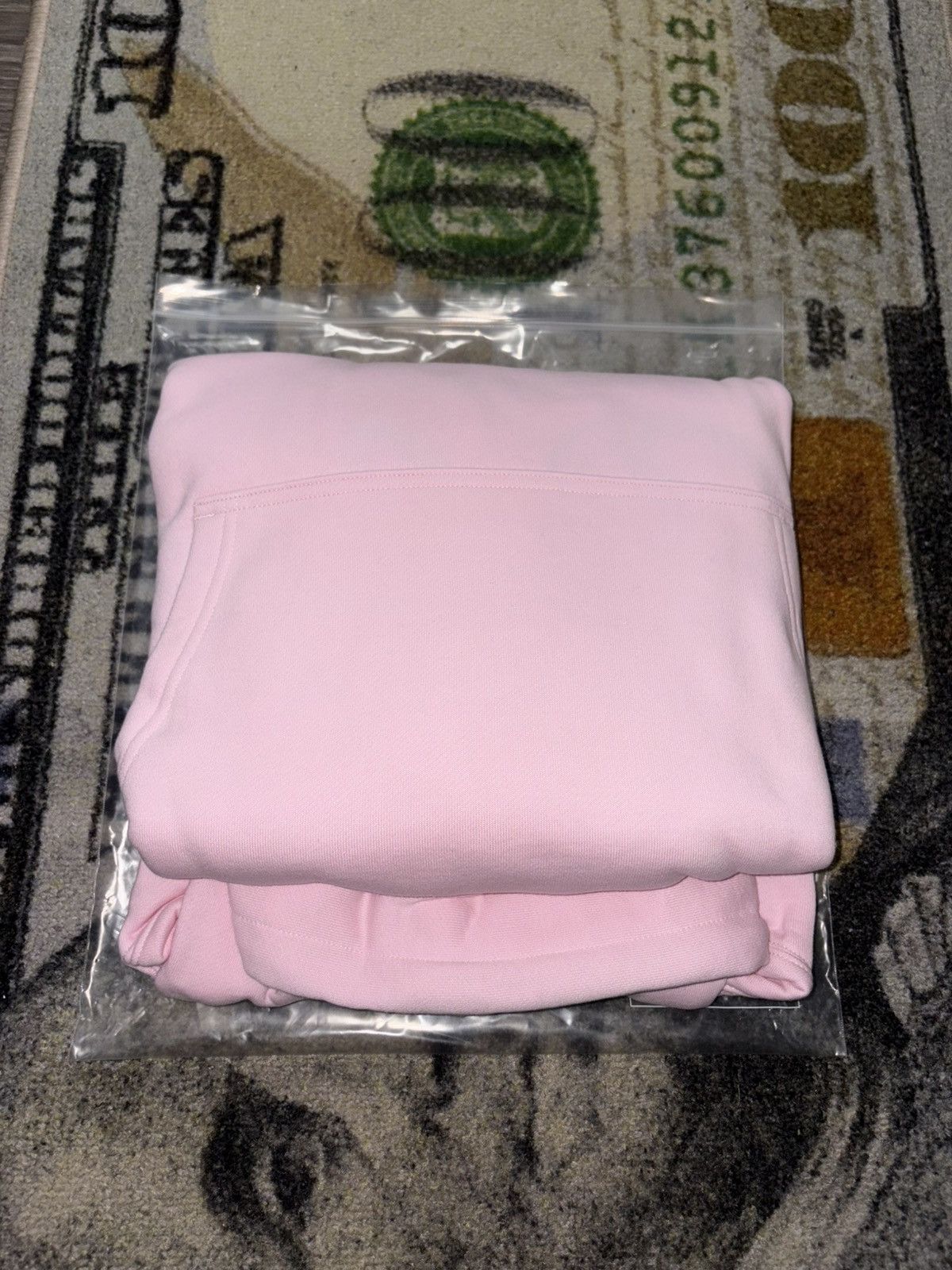 Palace × Ugg Palace x UGG x Looney Tunes Palath Hoodie Pink Size US S / EU 44-46 / 1 - 4 Thumbnail