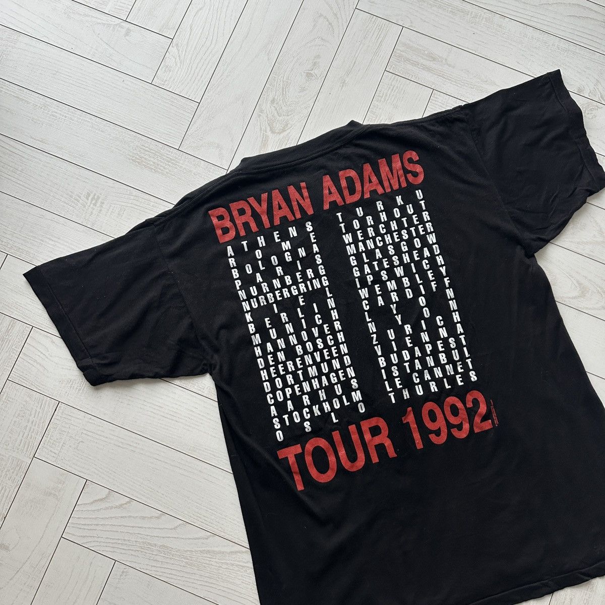 Band Tees Vintage 90s Bryan Adams Waking Up The World tour tee Giant Size US XL / EU 56 / 4 - 6 Thumbnail