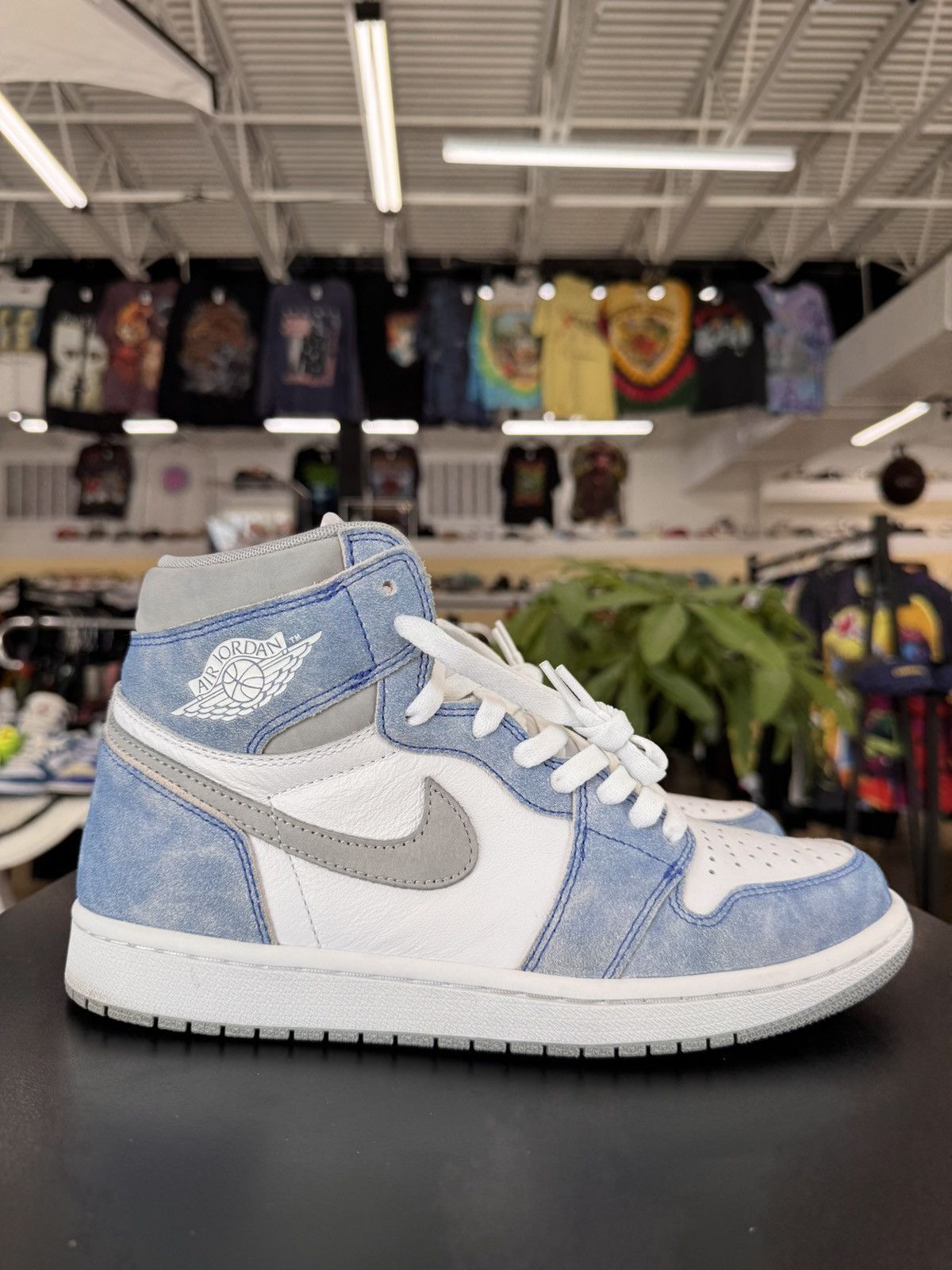 Air Jordan 1 Hyper Royal Smoke Grey Size 9 (2021)