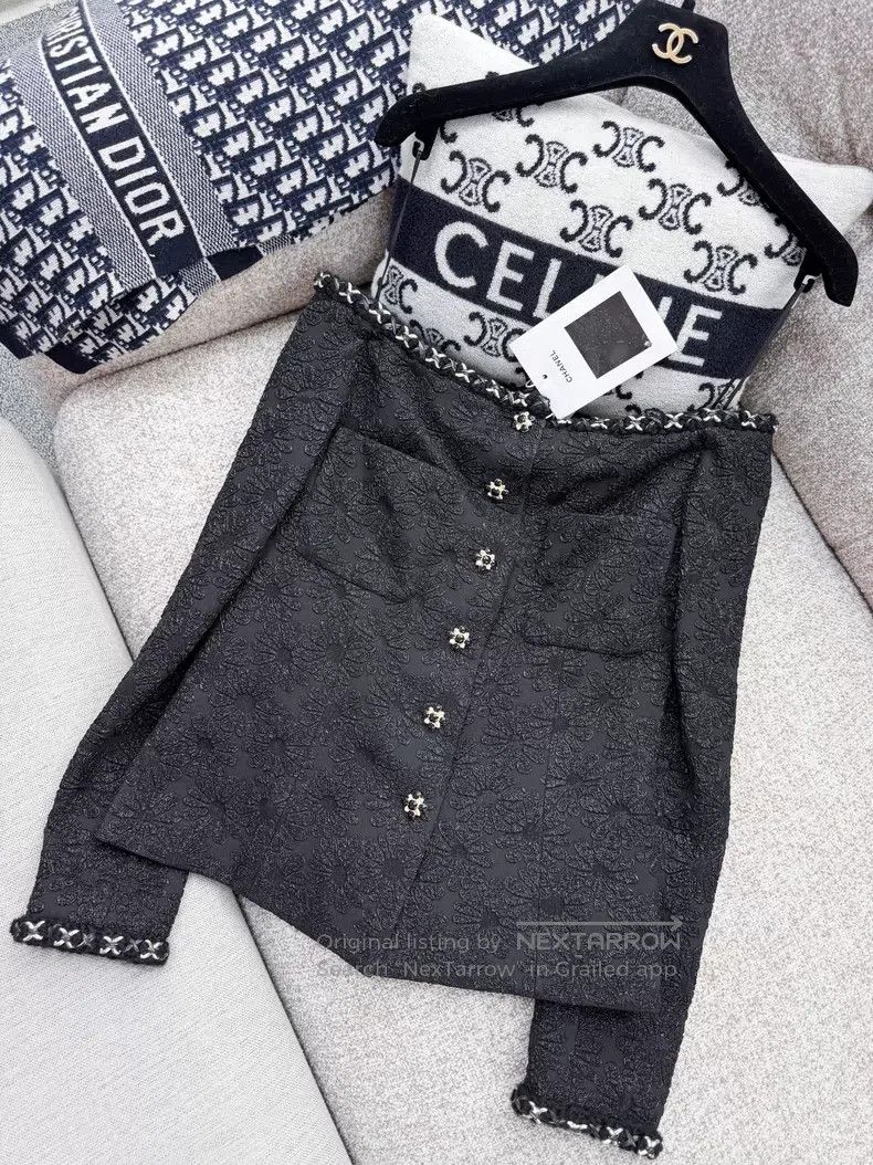Chanel Chanel Embossed camellia enamel buckle one-shoulder chain Size XS / US 0-2 / IT 36-38 - 2 Thumbnail